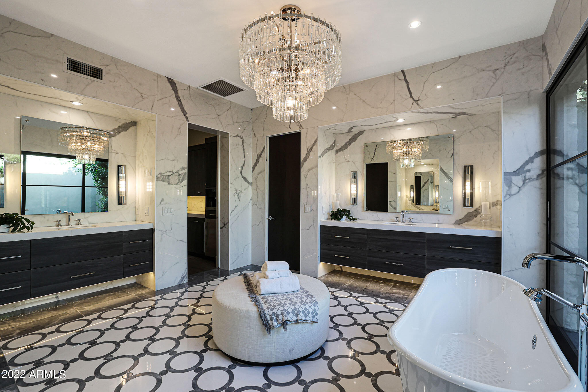 WHITE HORSE - Residential