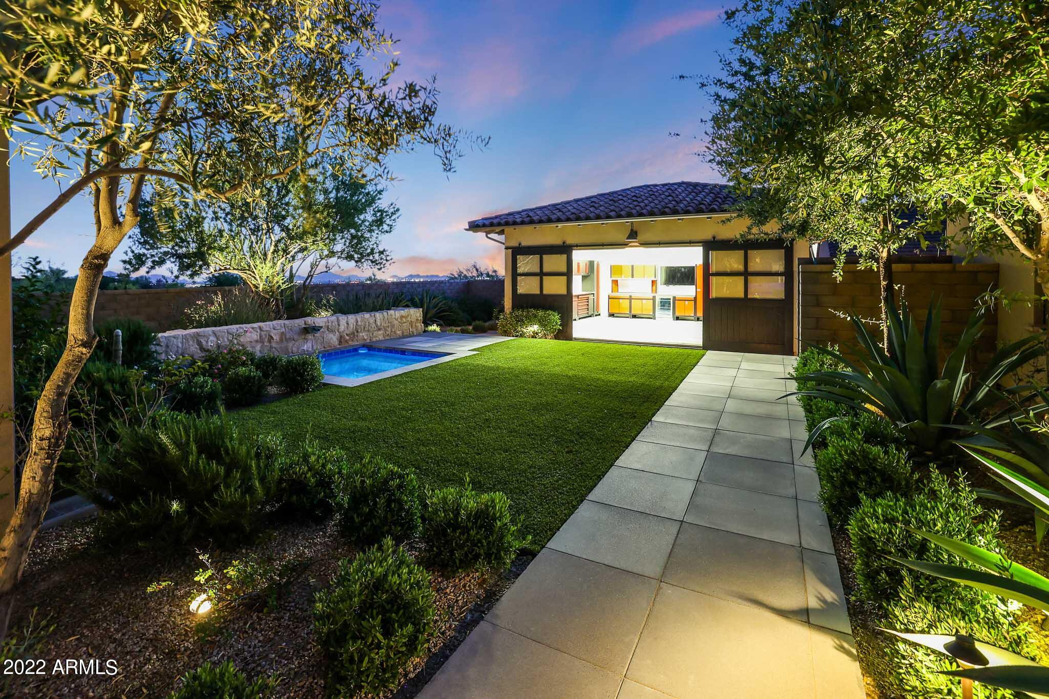 WHITE HORSE - Residential
