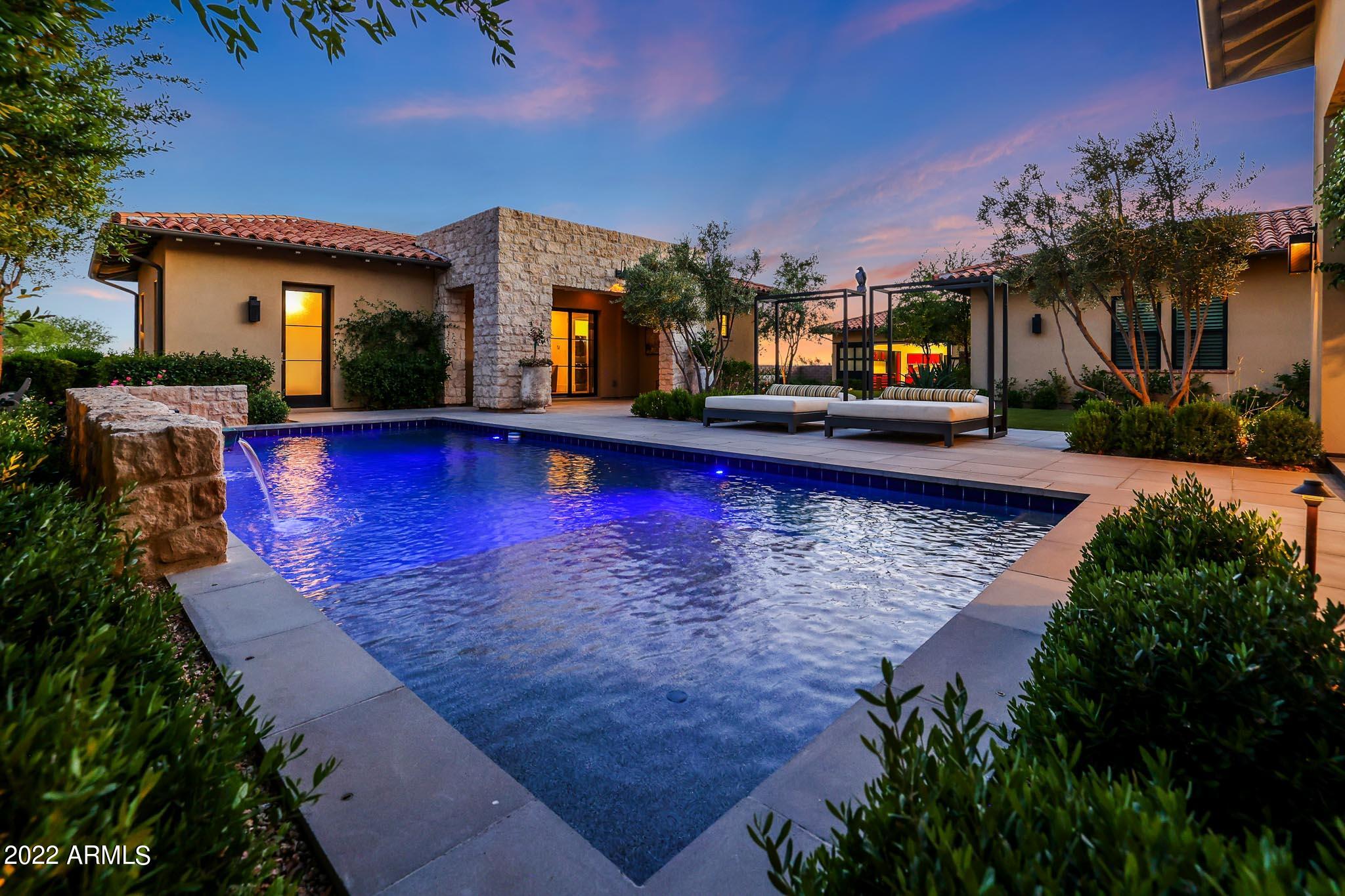 WHITE HORSE - Residential