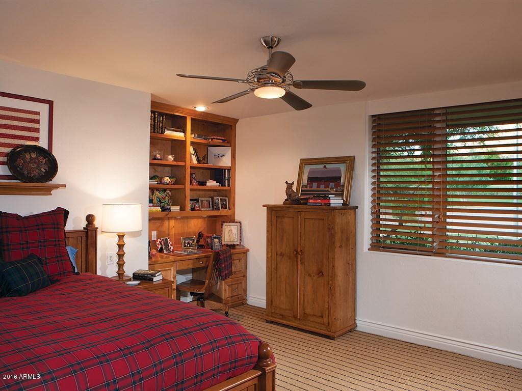 Paradise Hills - Residential