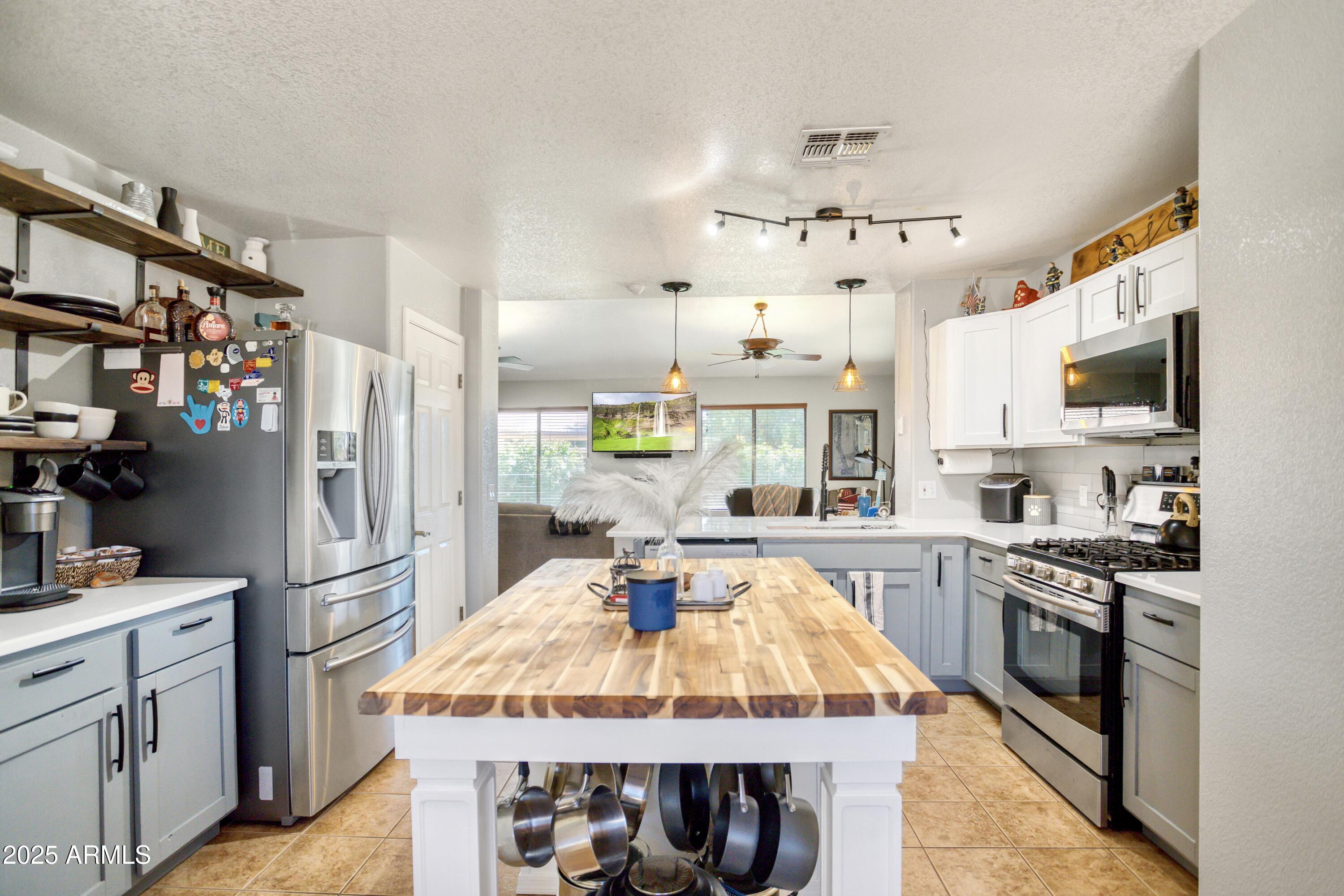 CHAPARRAL VILLAGE NORTH PHASE 1 - Residential
