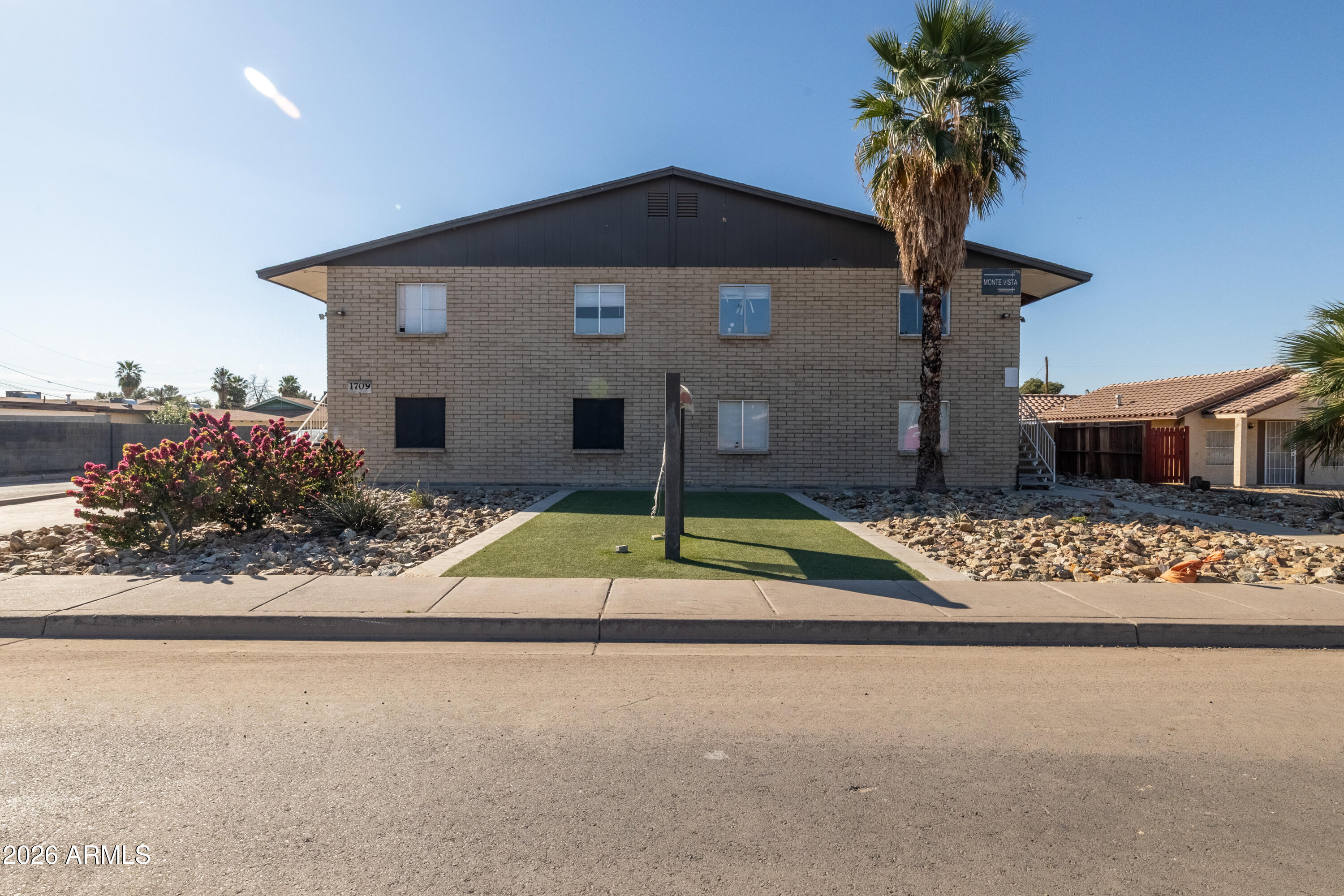 IDLE EASE - Residential Income