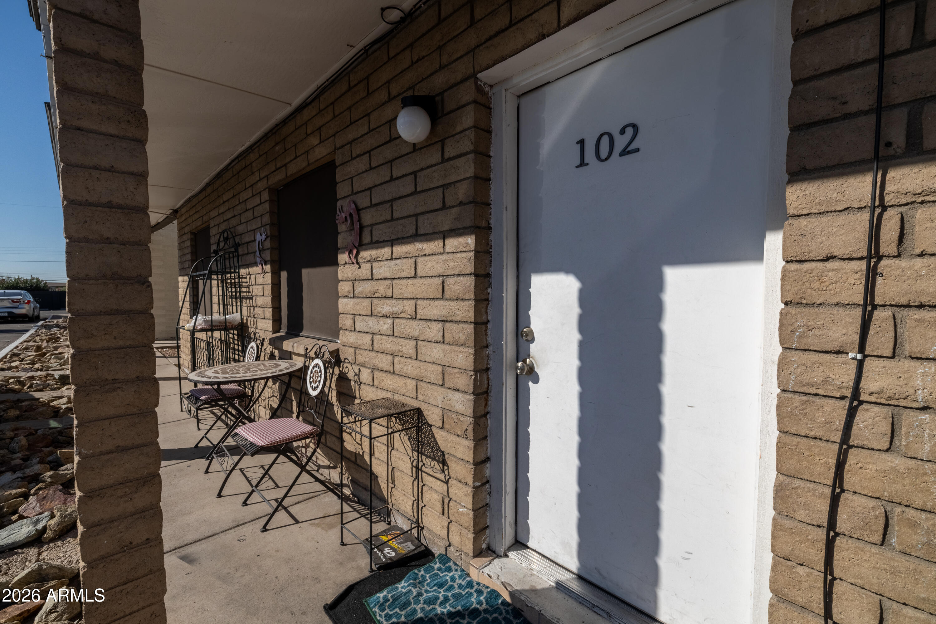 IDLE EASE - Residential Income