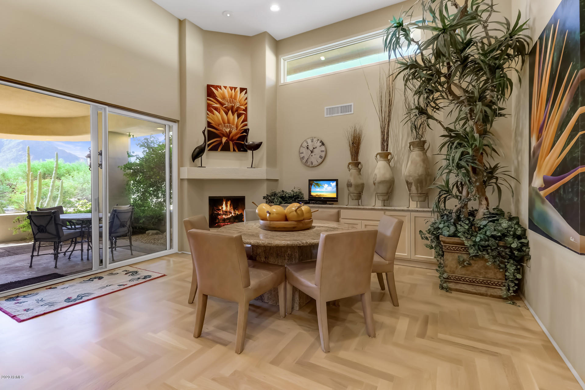 WHISPERING HILLS - Residential