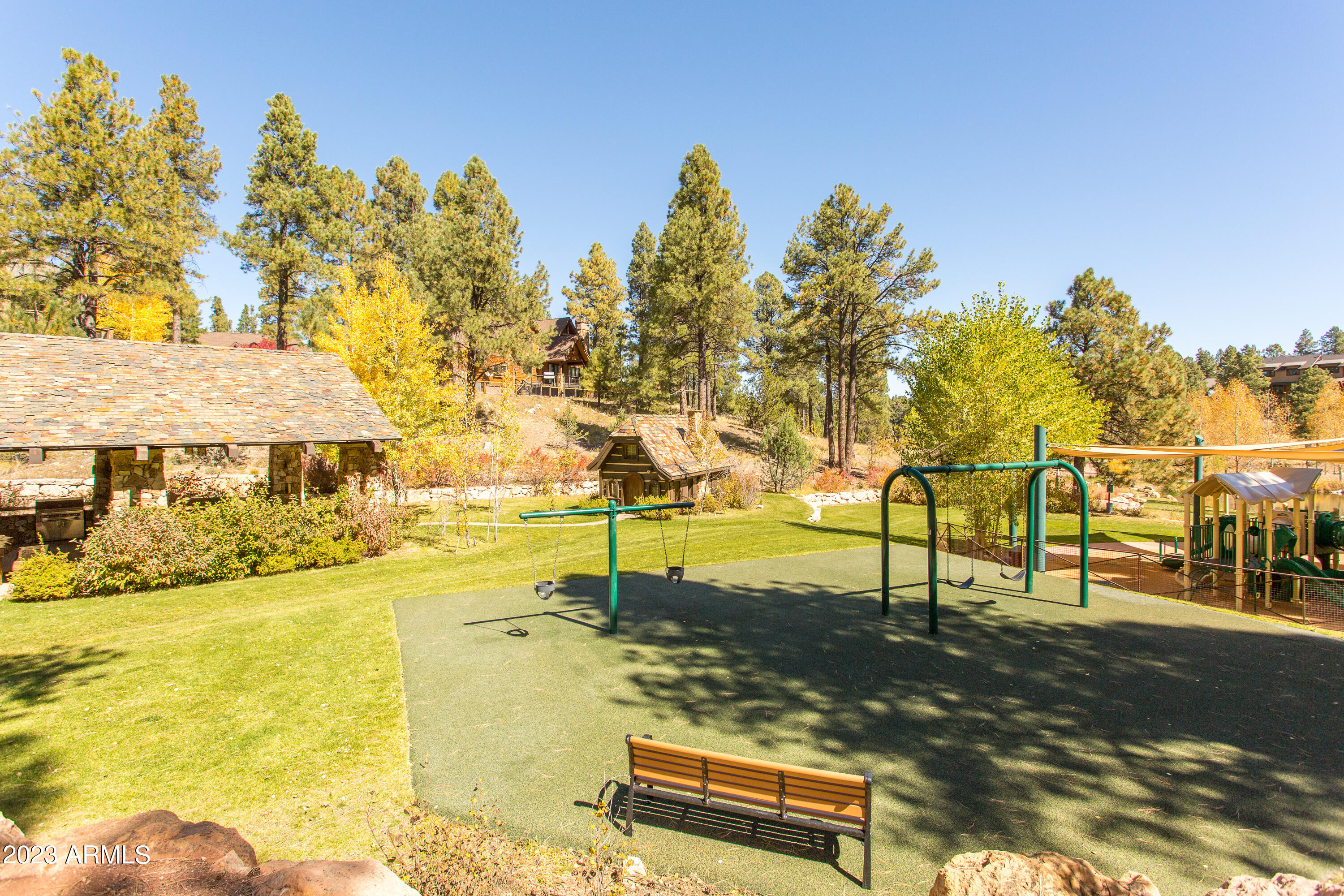 ESTATES AT PINE CANYON - Residential