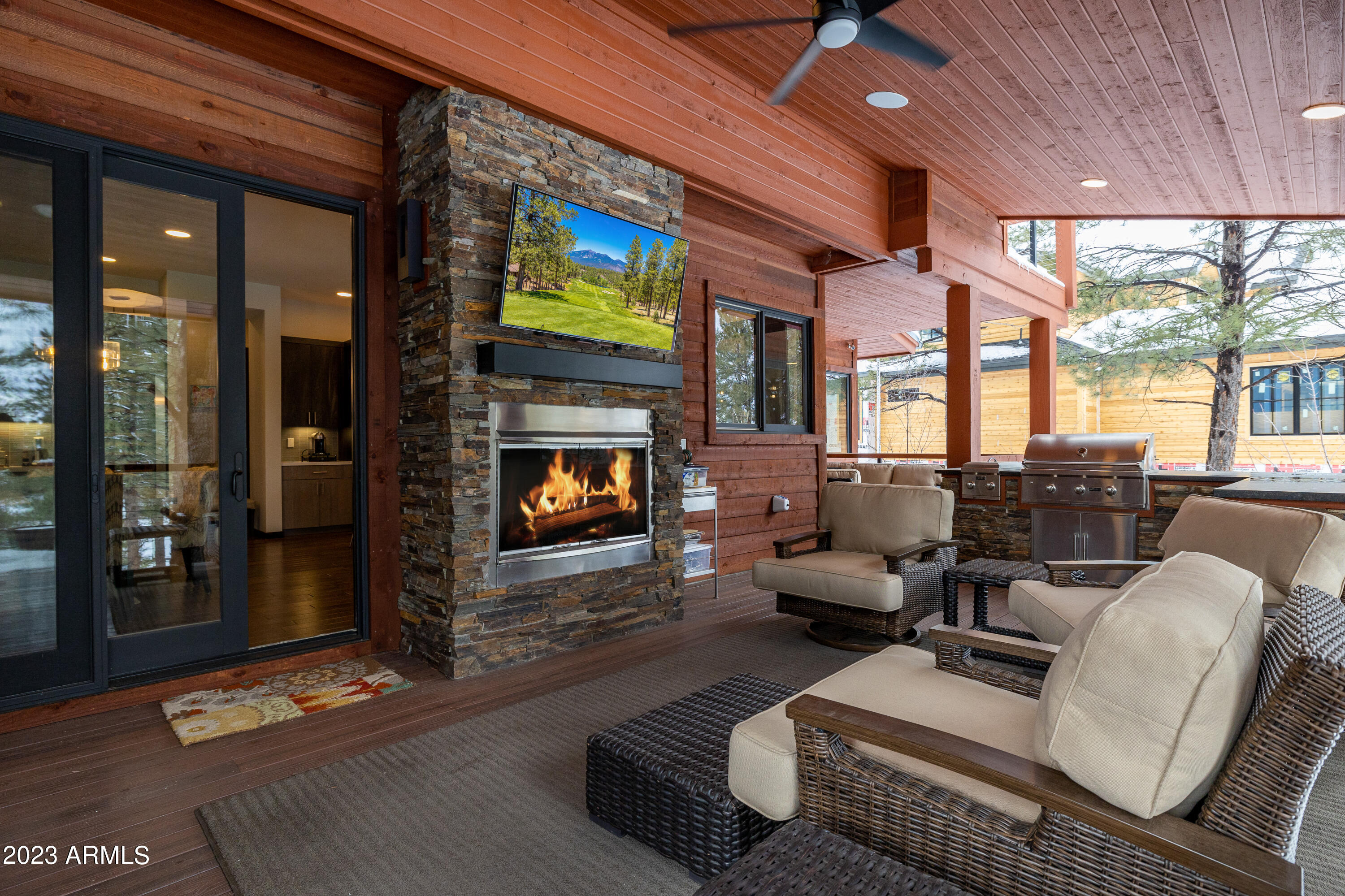 ESTATES AT PINE CANYON - Residential