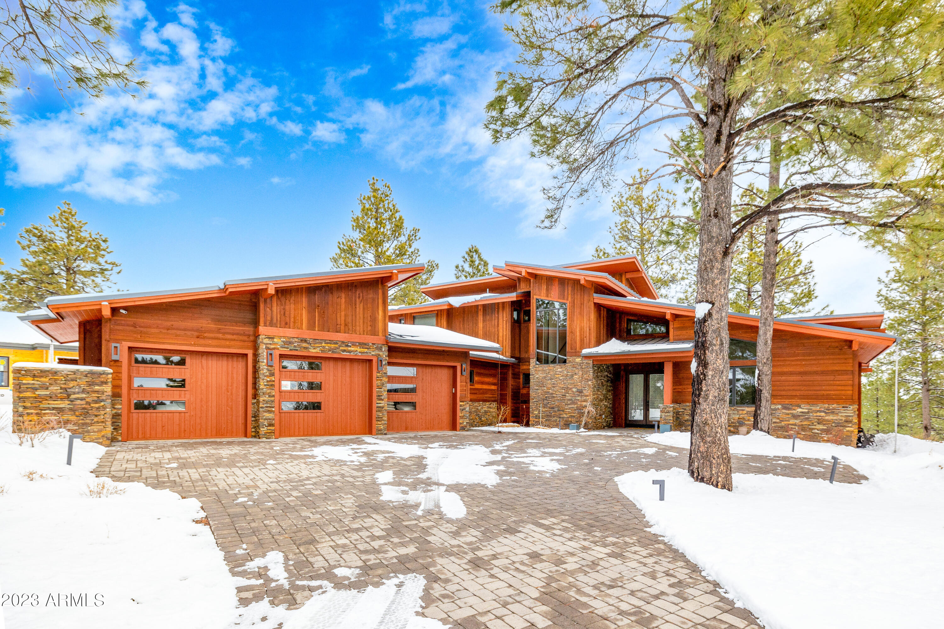 ESTATES AT PINE CANYON - Residential