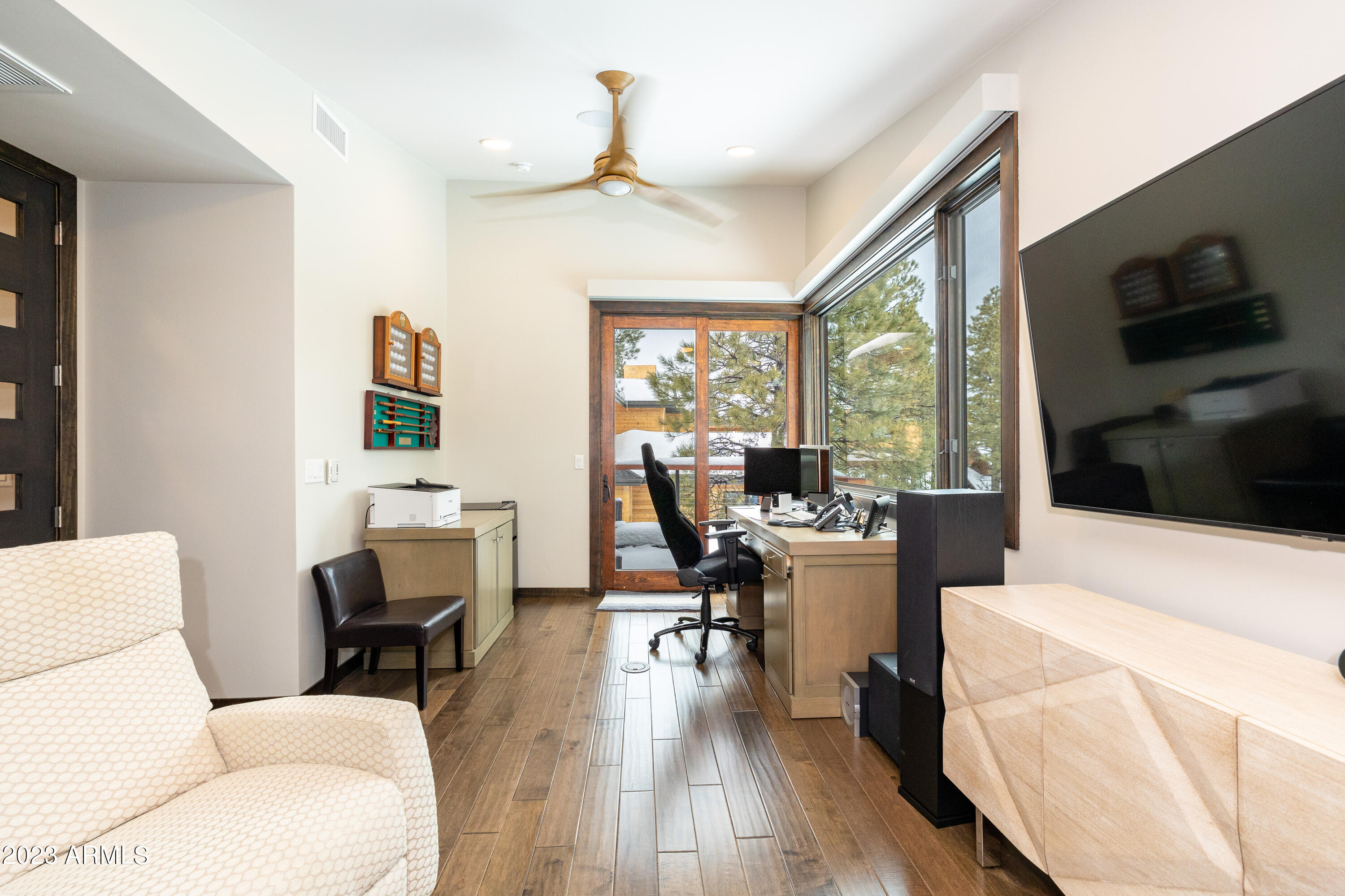 ESTATES AT PINE CANYON - Residential