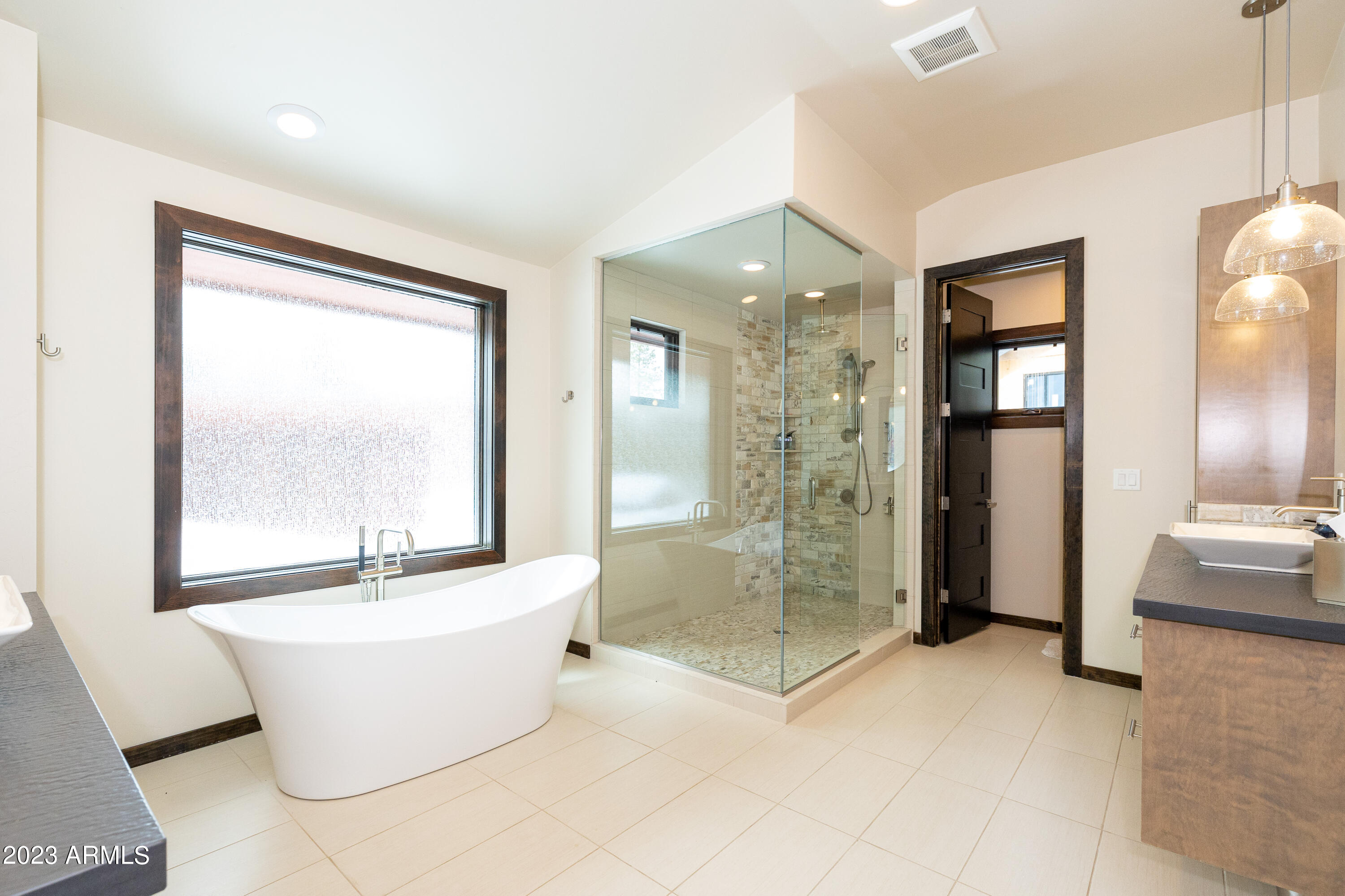 ESTATES AT PINE CANYON - Residential