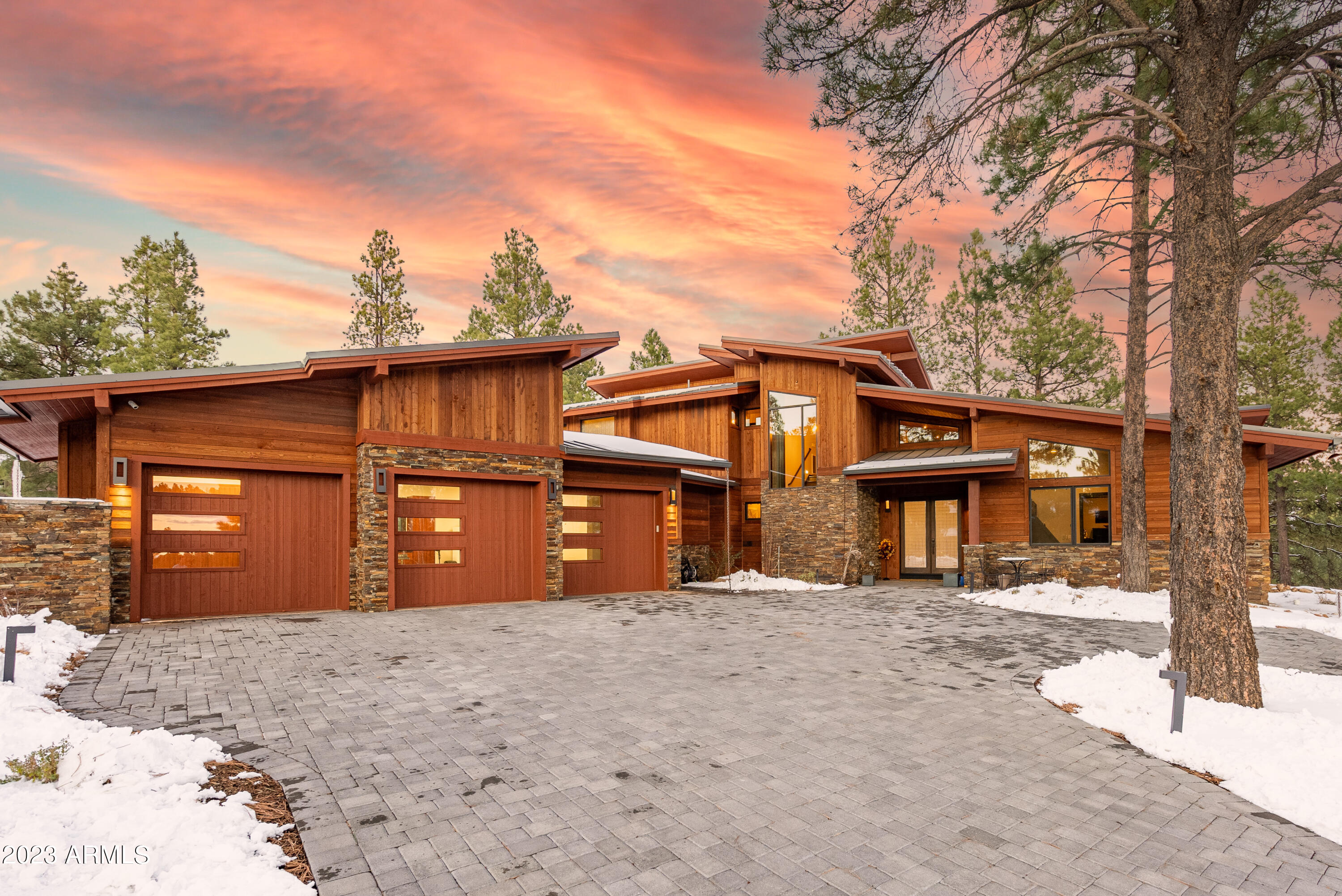 ESTATES AT PINE CANYON - Residential