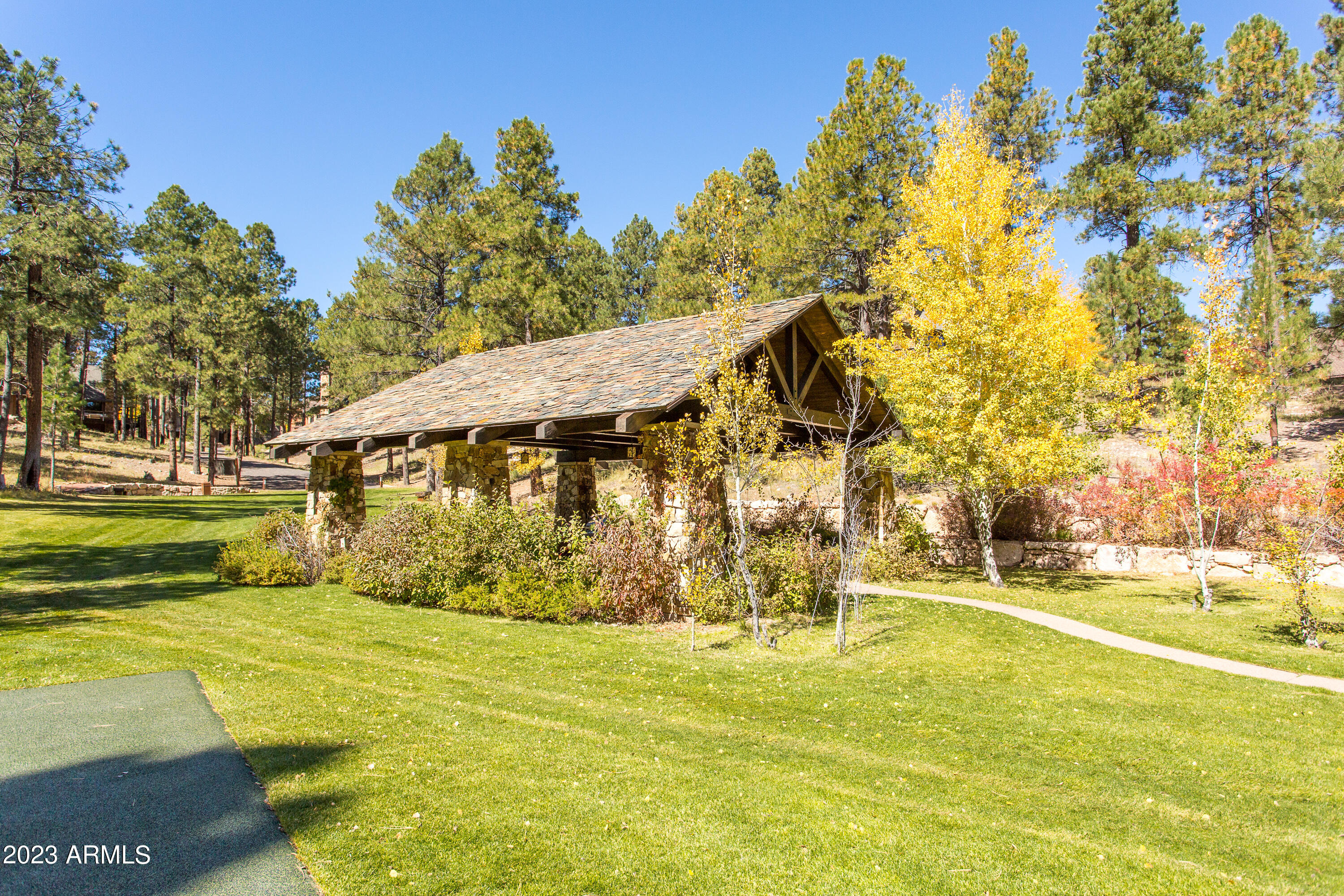 ESTATES AT PINE CANYON - Residential
