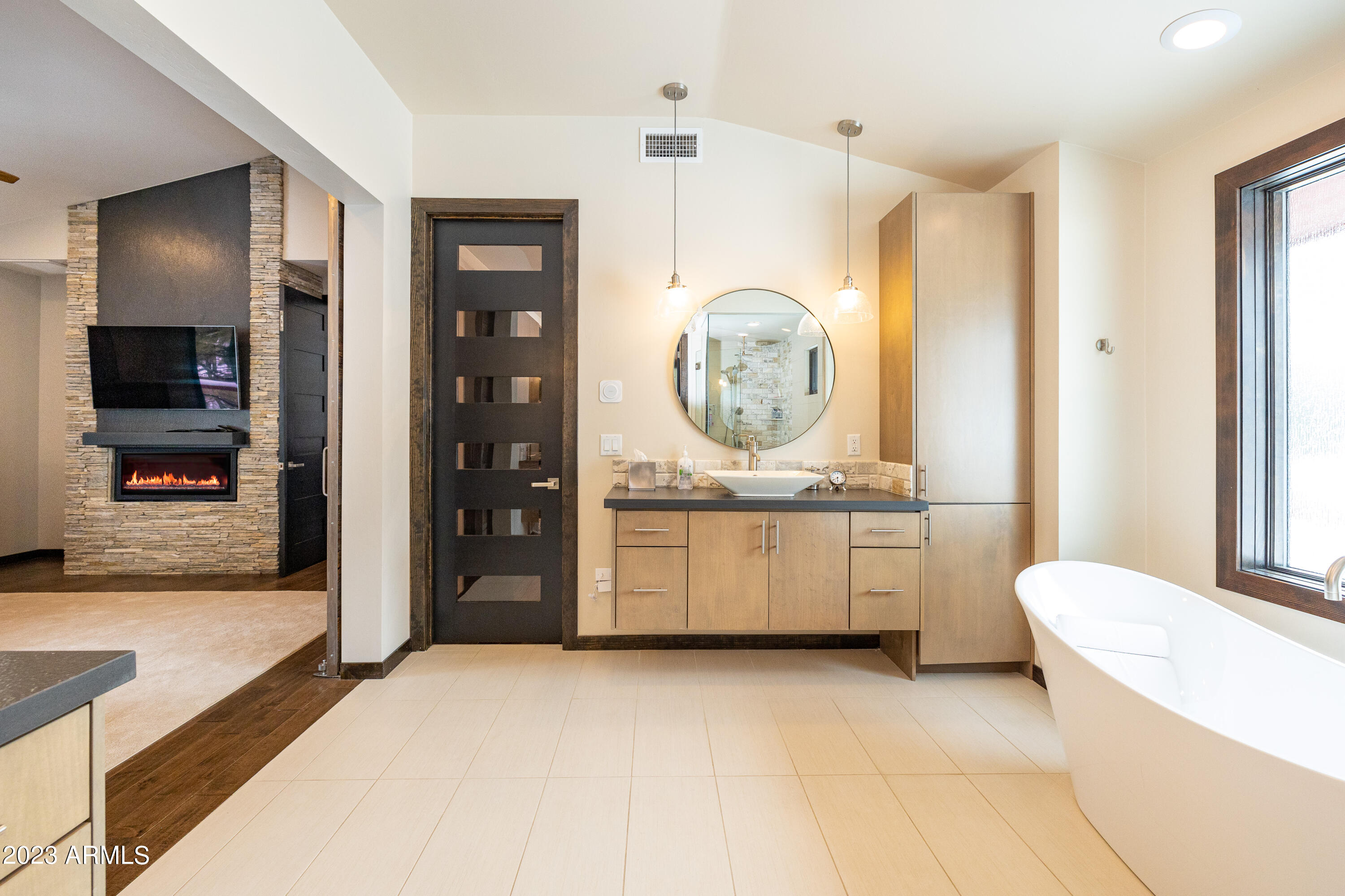 ESTATES AT PINE CANYON - Residential