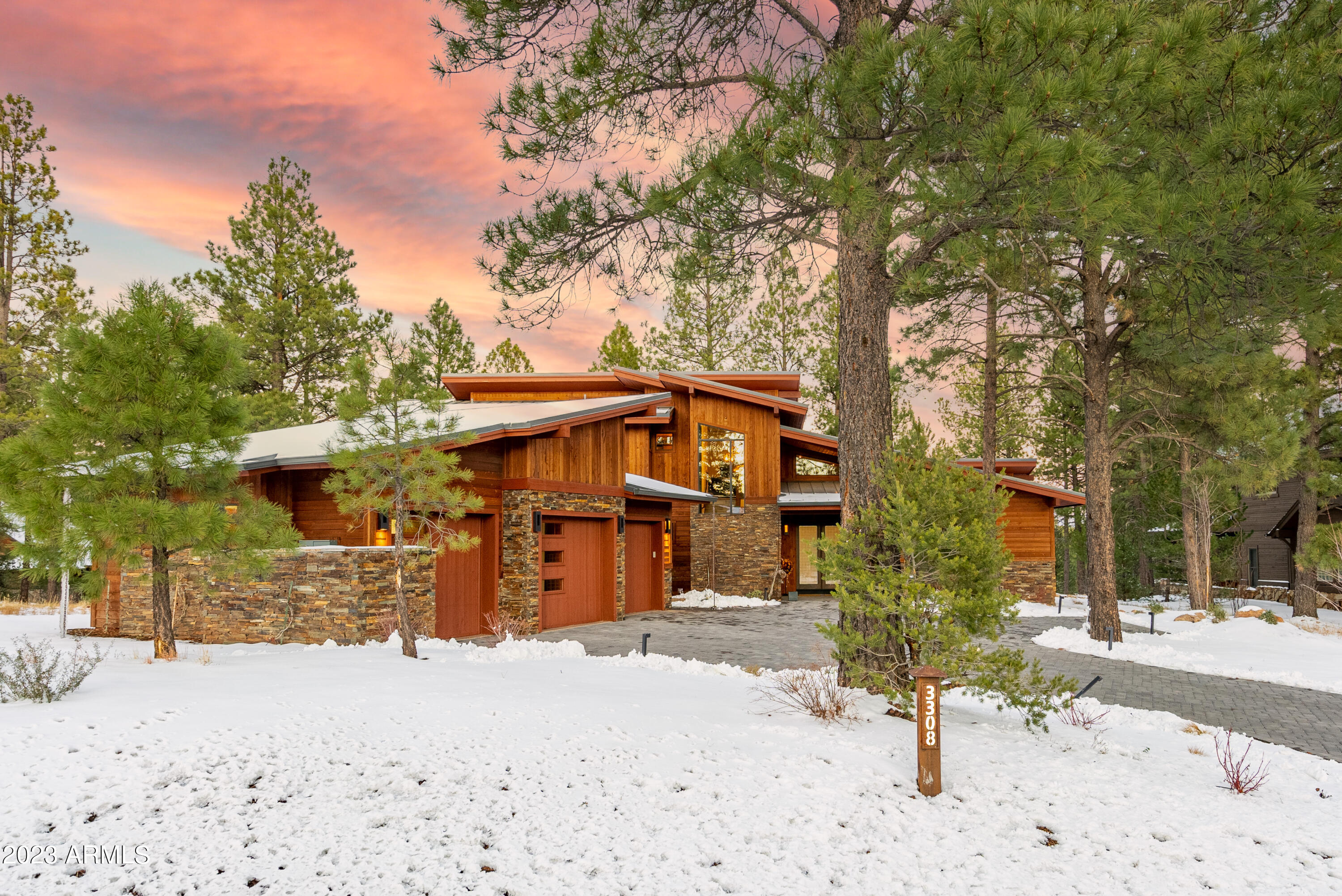 ESTATES AT PINE CANYON - Residential