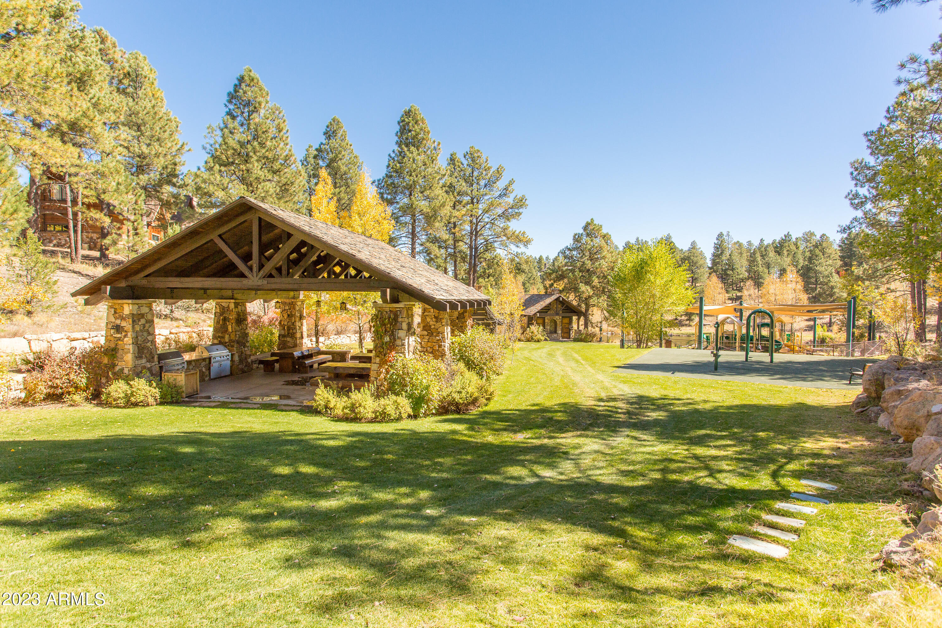 ESTATES AT PINE CANYON - Residential