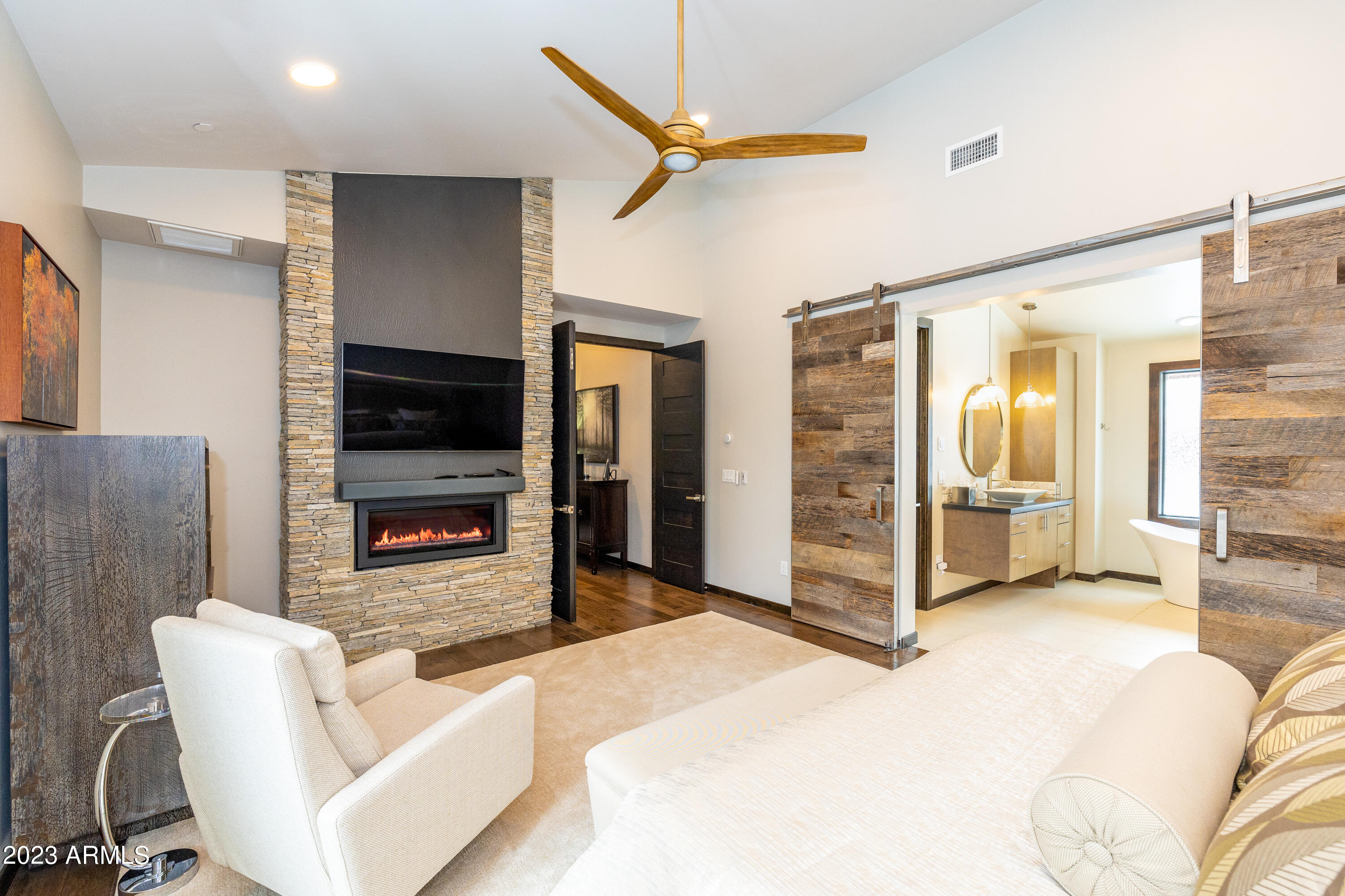 ESTATES AT PINE CANYON - Residential