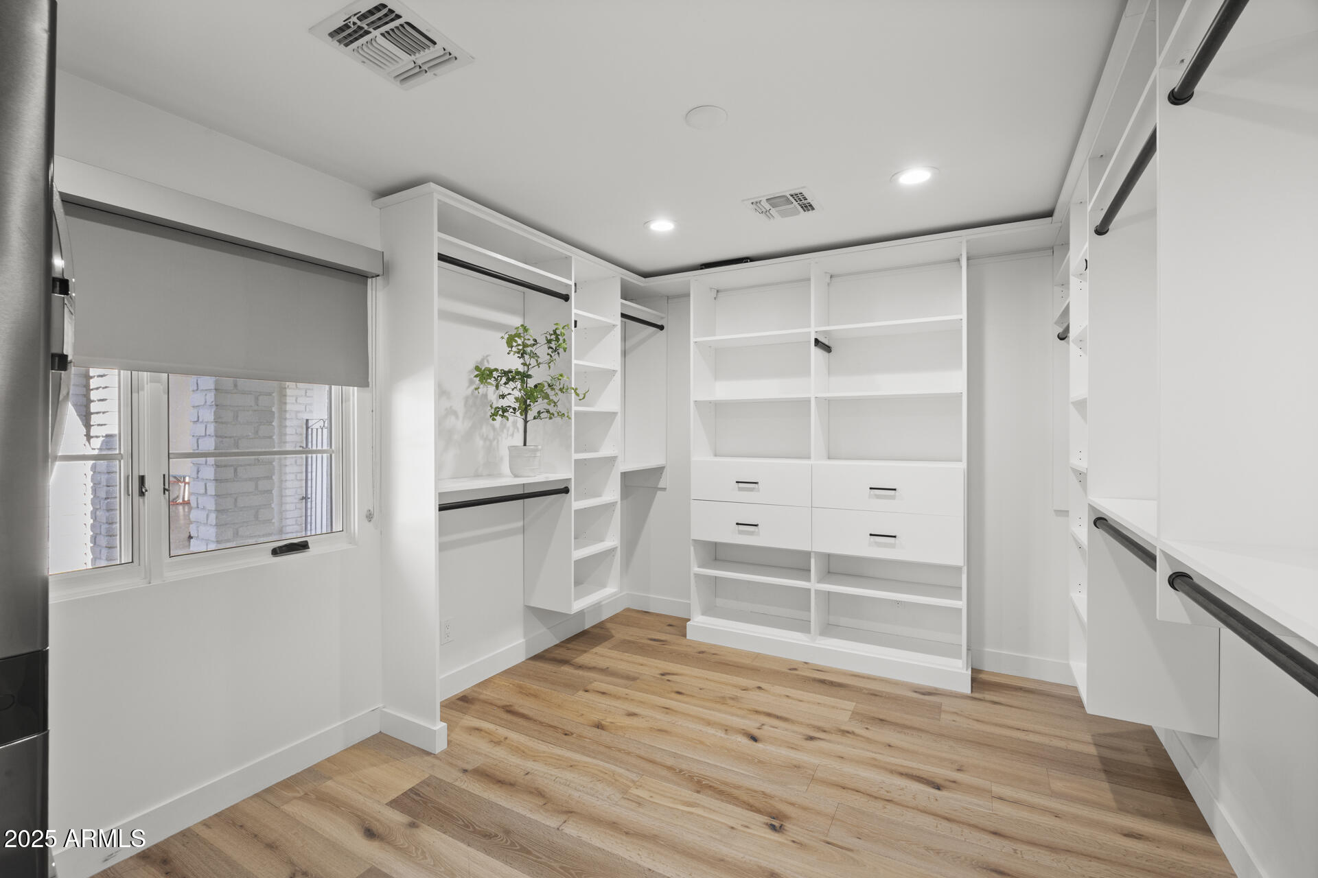 EXETER PARK - Residential