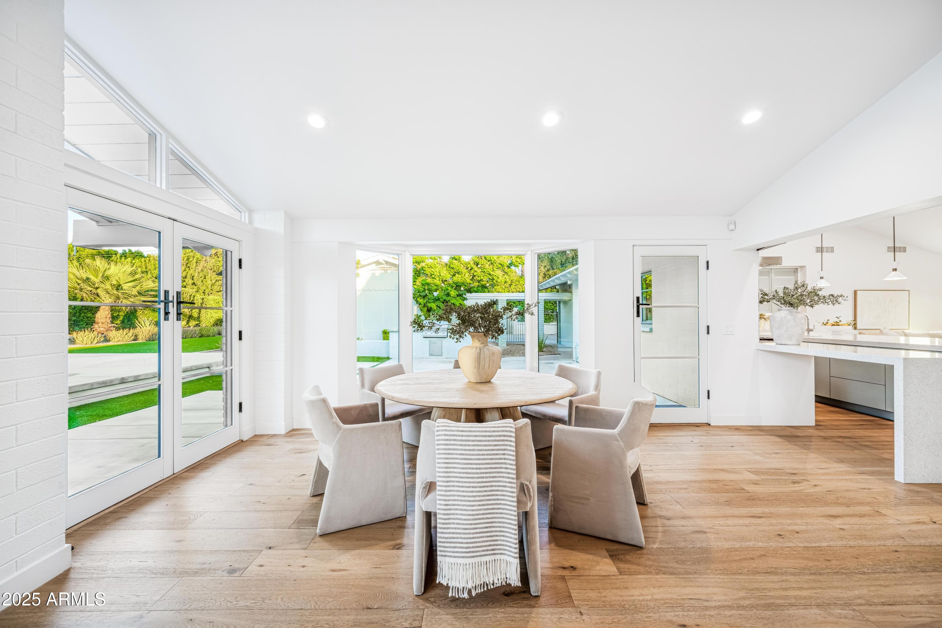 EXETER PARK - Residential