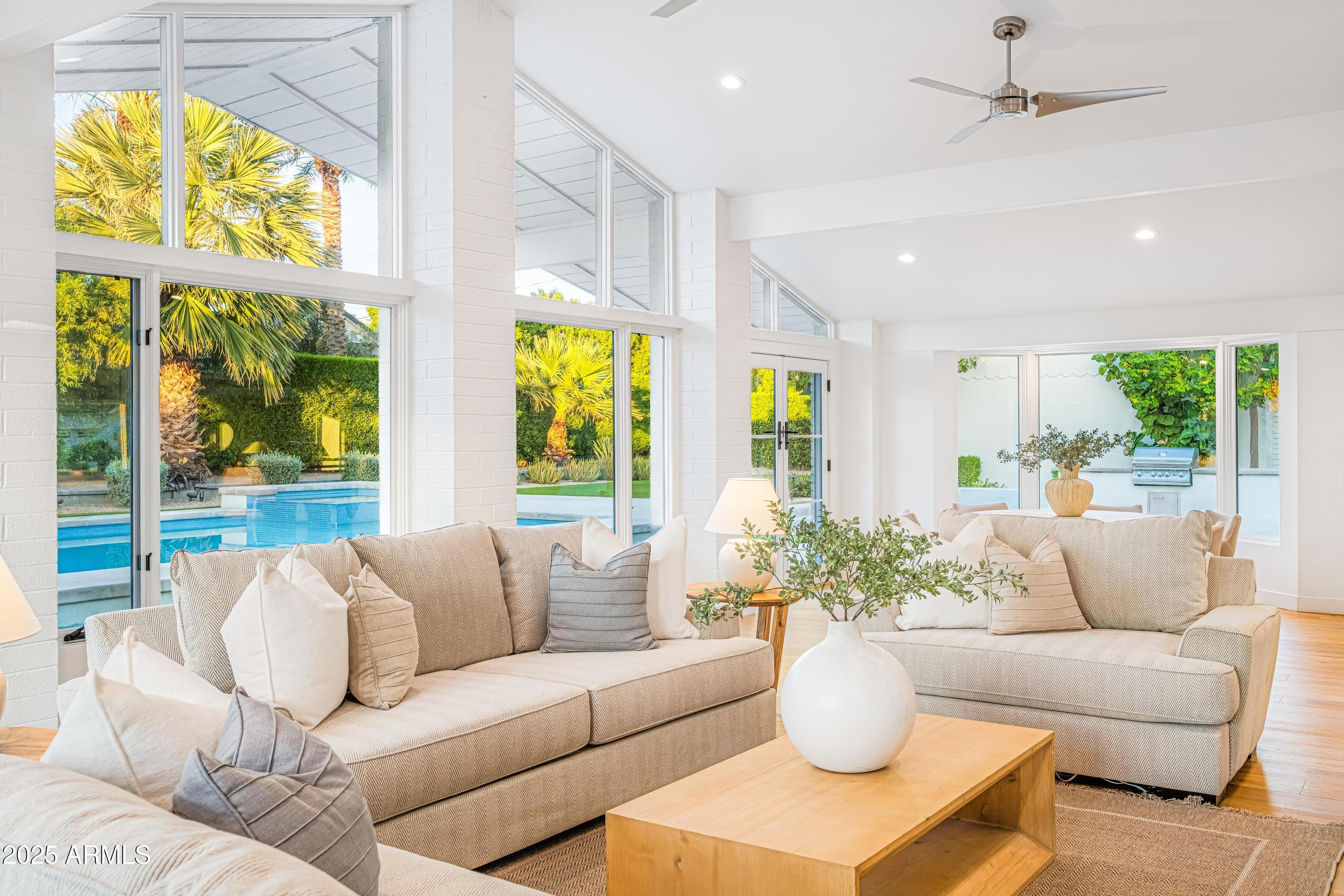 EXETER PARK - Residential