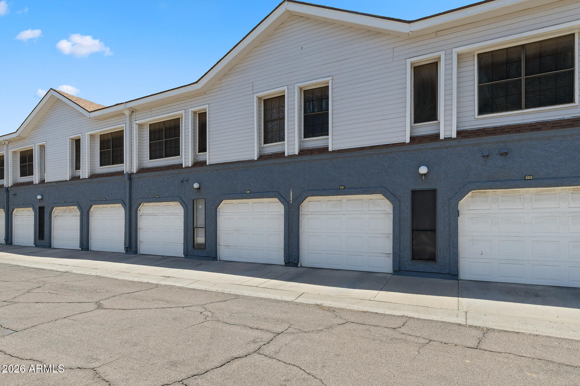 VILLAGE SQUARE - Residential