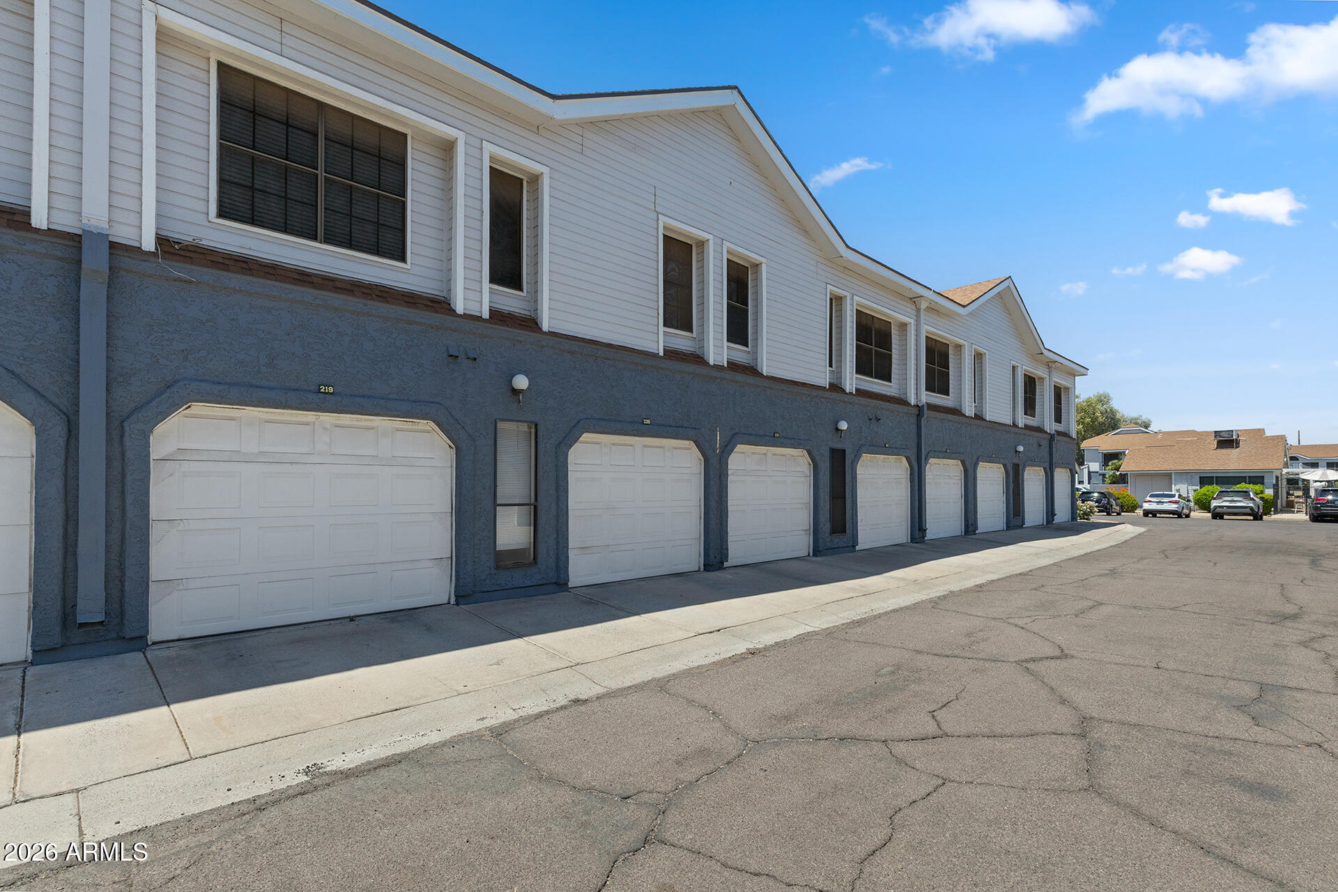 VILLAGE SQUARE - Residential