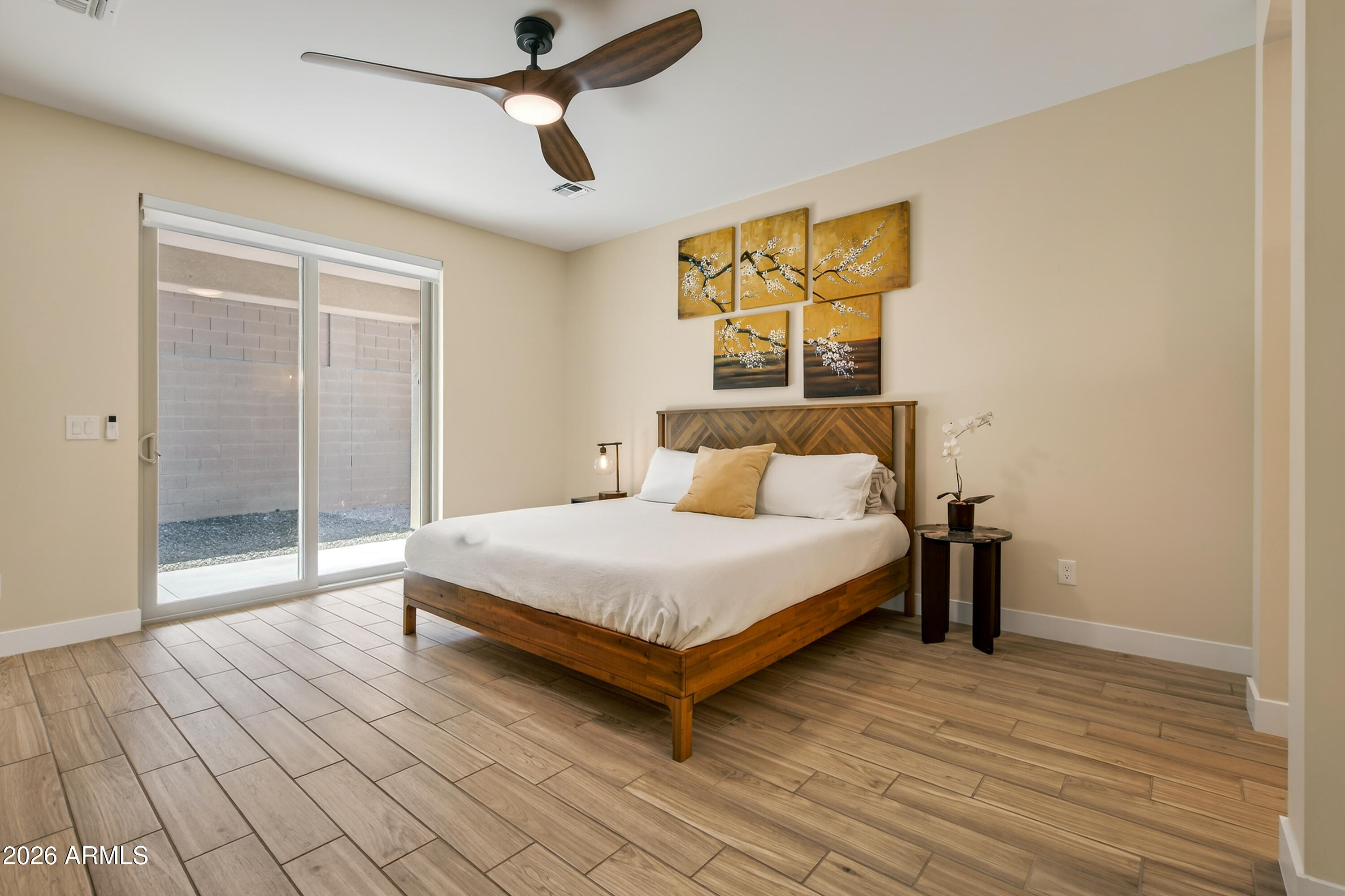 MOUNTAIN GATE - Residential