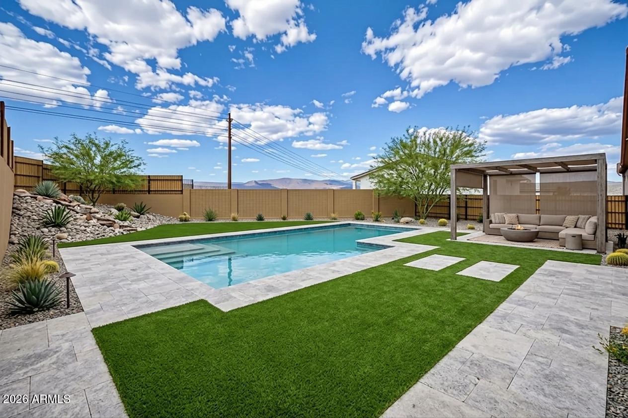 MOUNTAIN GATE - Residential