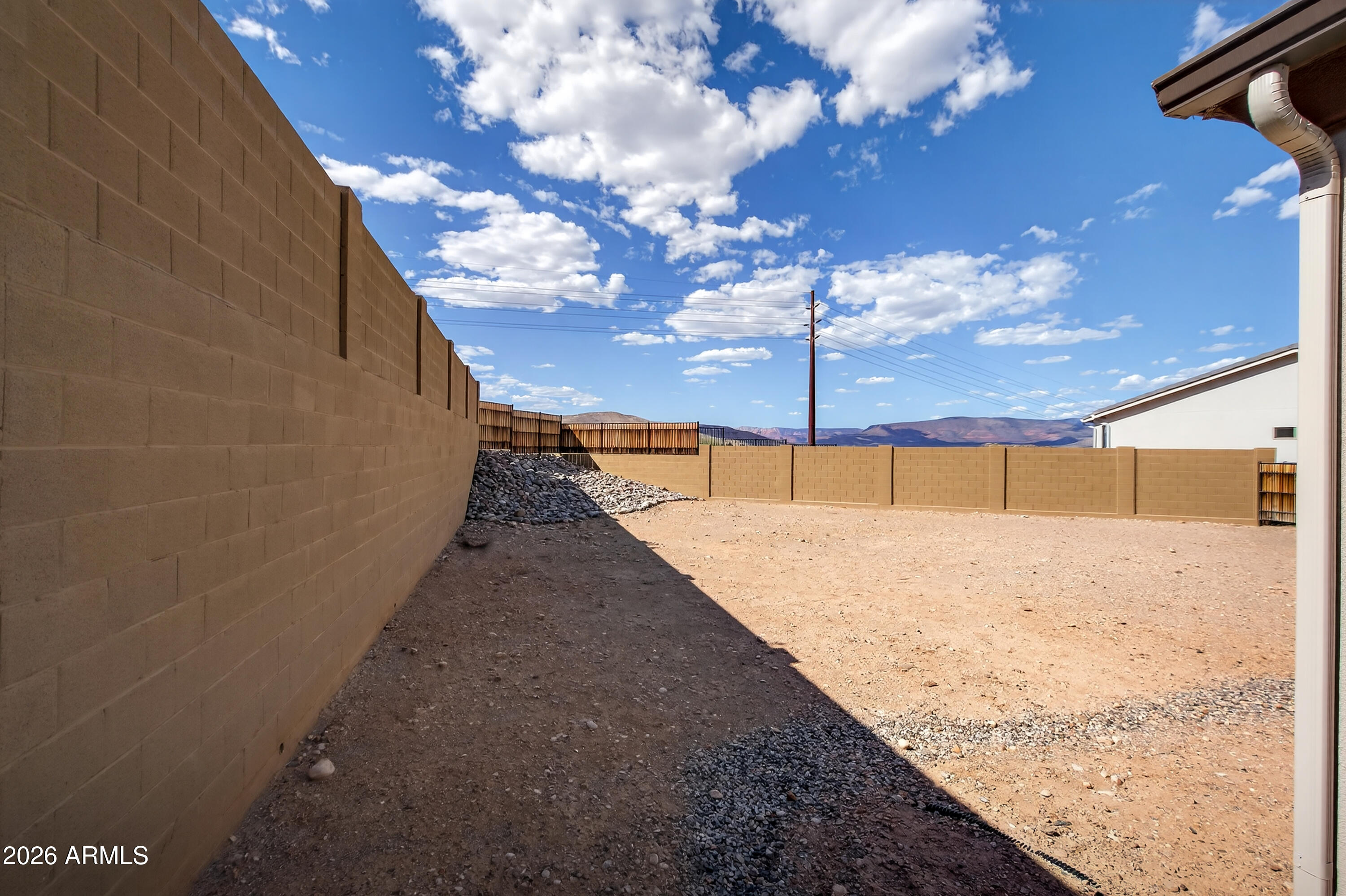 MOUNTAIN GATE - Residential