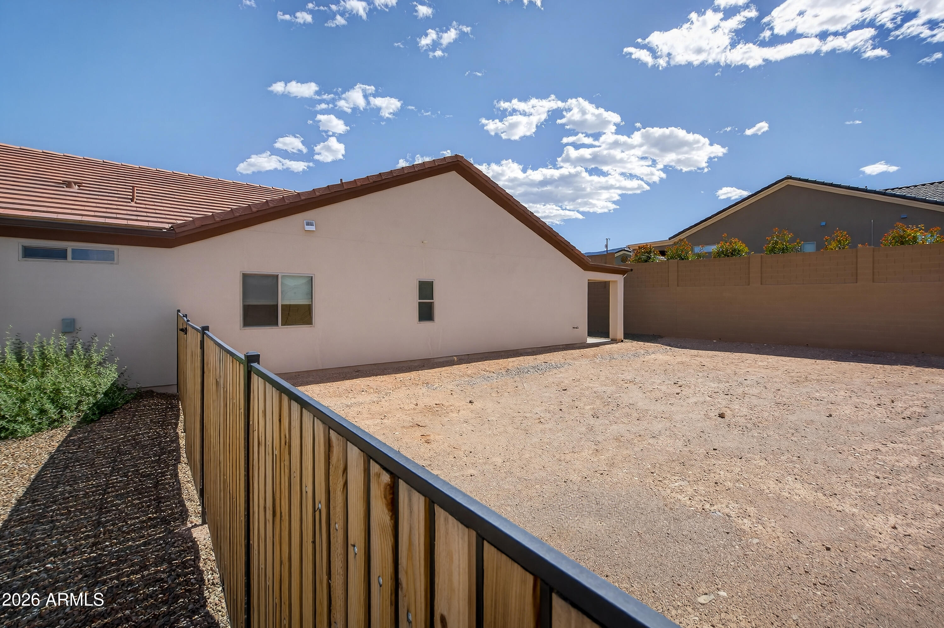 MOUNTAIN GATE - Residential