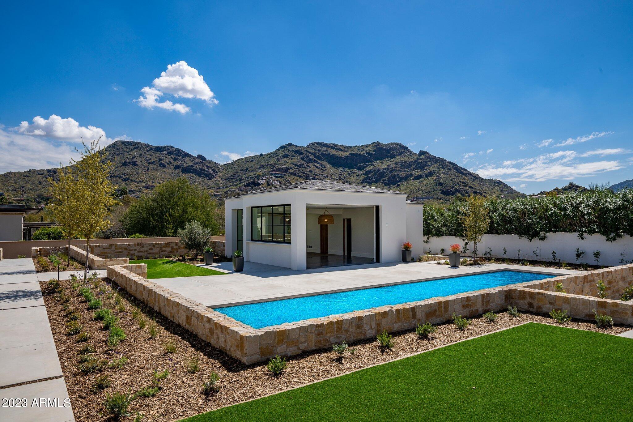 FRANCISCAN TERRACE - Residential