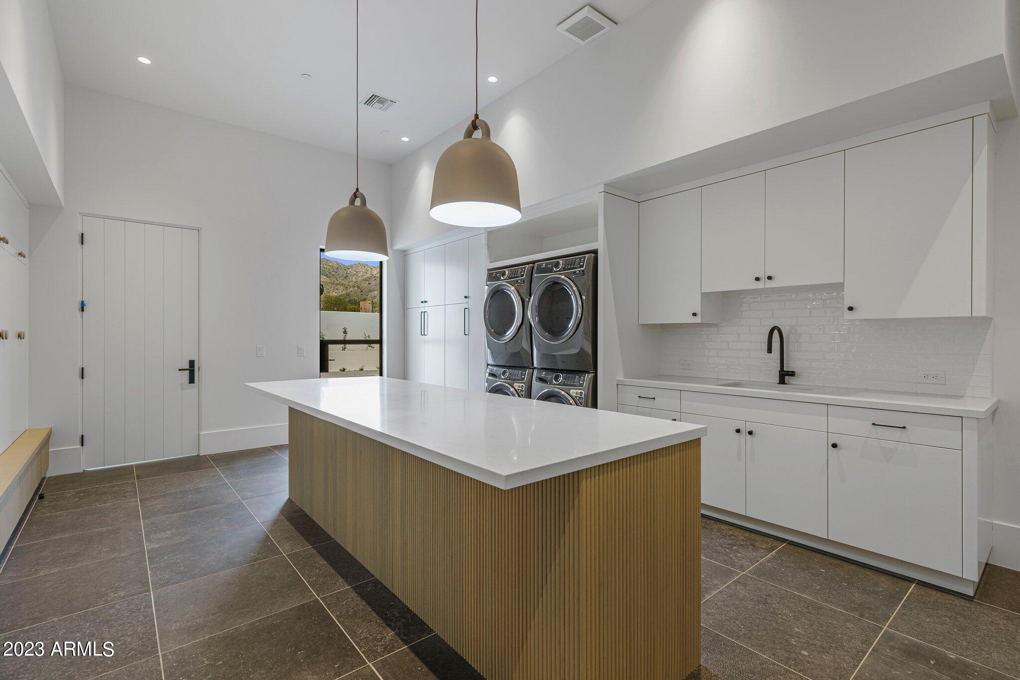 FRANCISCAN TERRACE - Residential