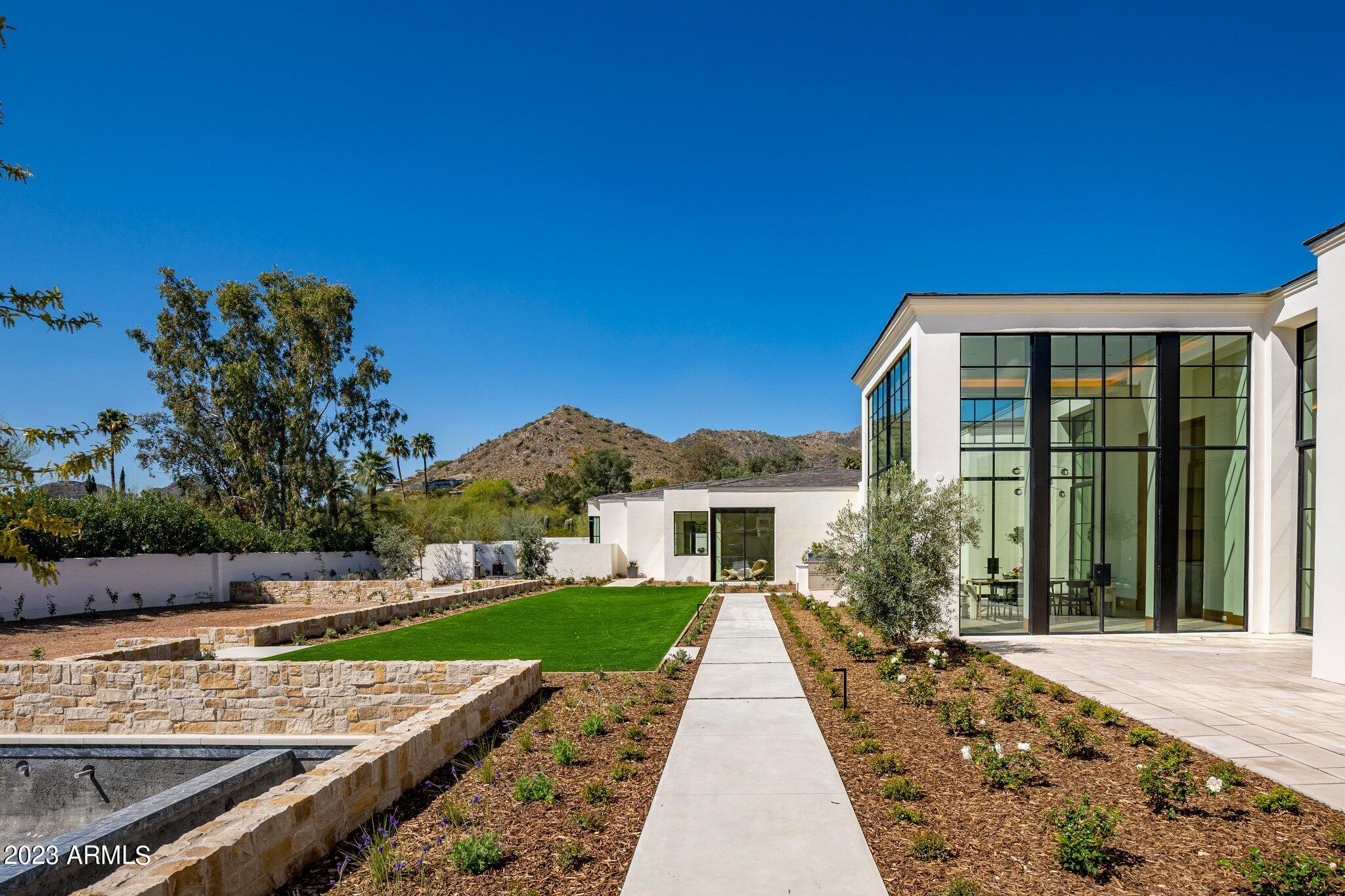 FRANCISCAN TERRACE - Residential