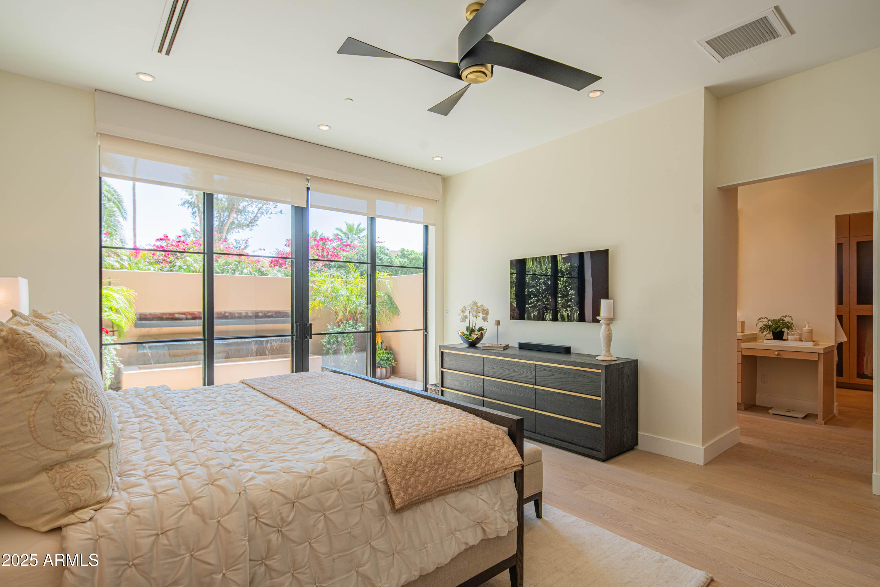 COLONIA MIRAMONTE - Residential