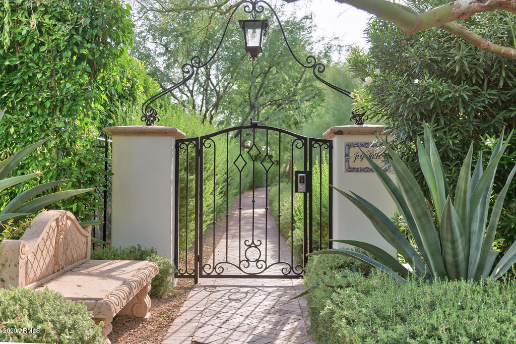 Tilliyou Ranchitos - Residential