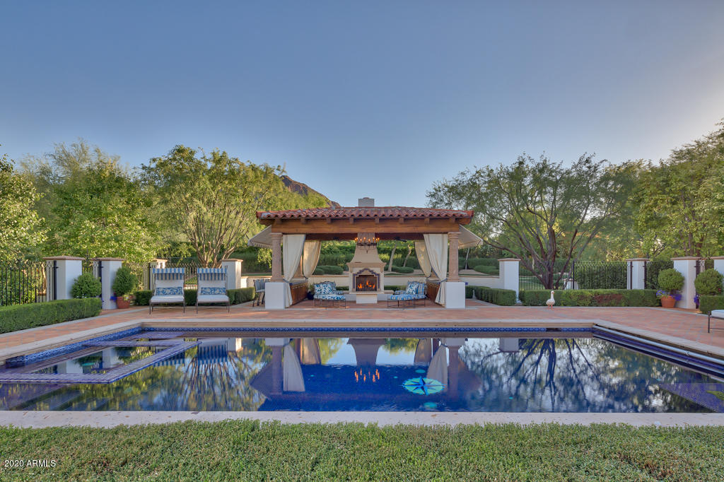Tilliyou Ranchitos - Residential