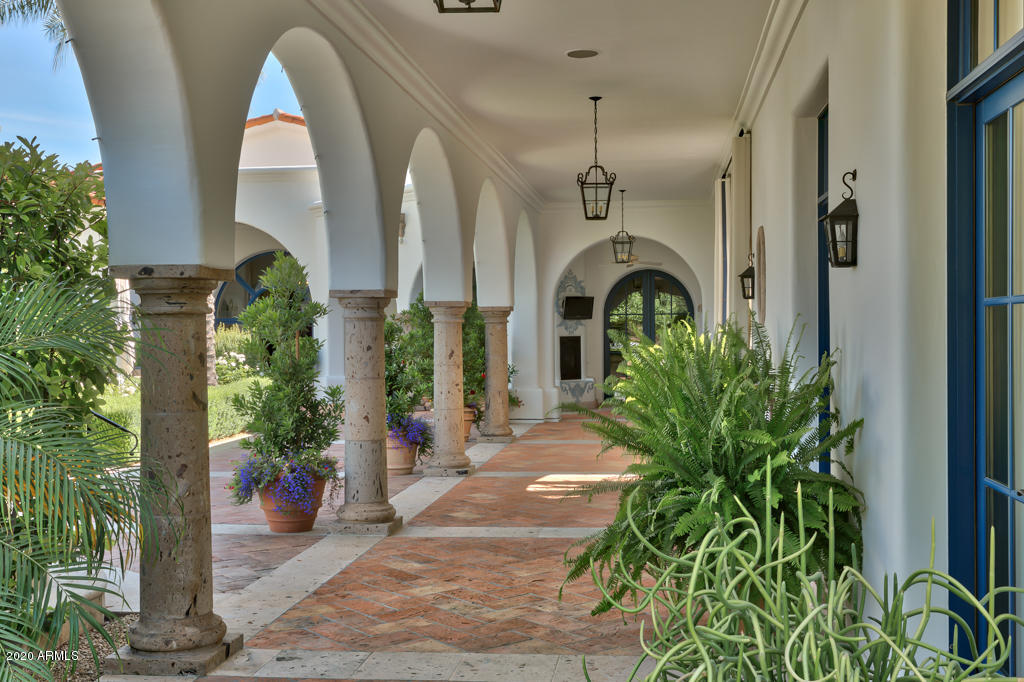 Tilliyou Ranchitos - Residential
