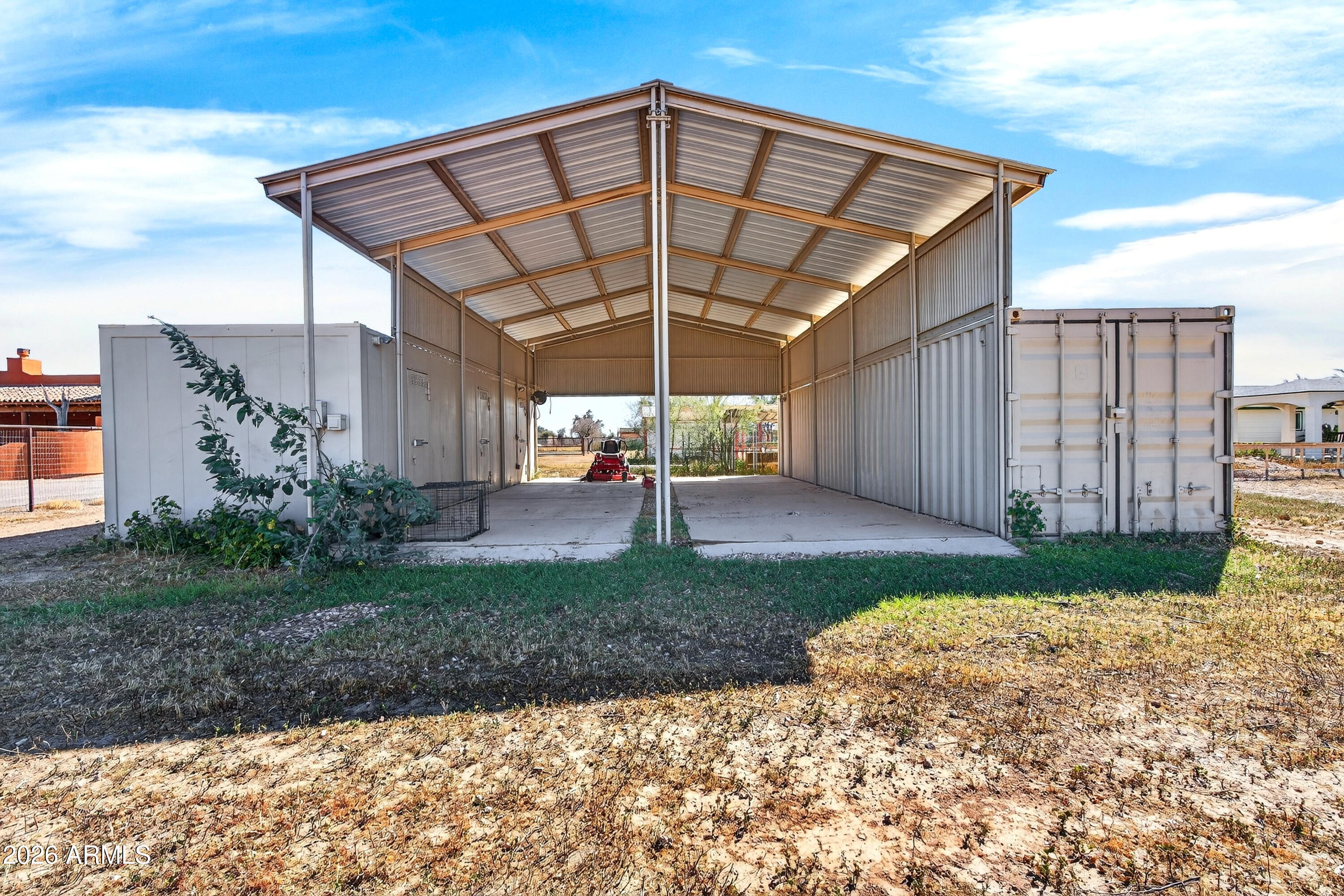 THUNDERBIRD FARMS CENTRAL - Residential
