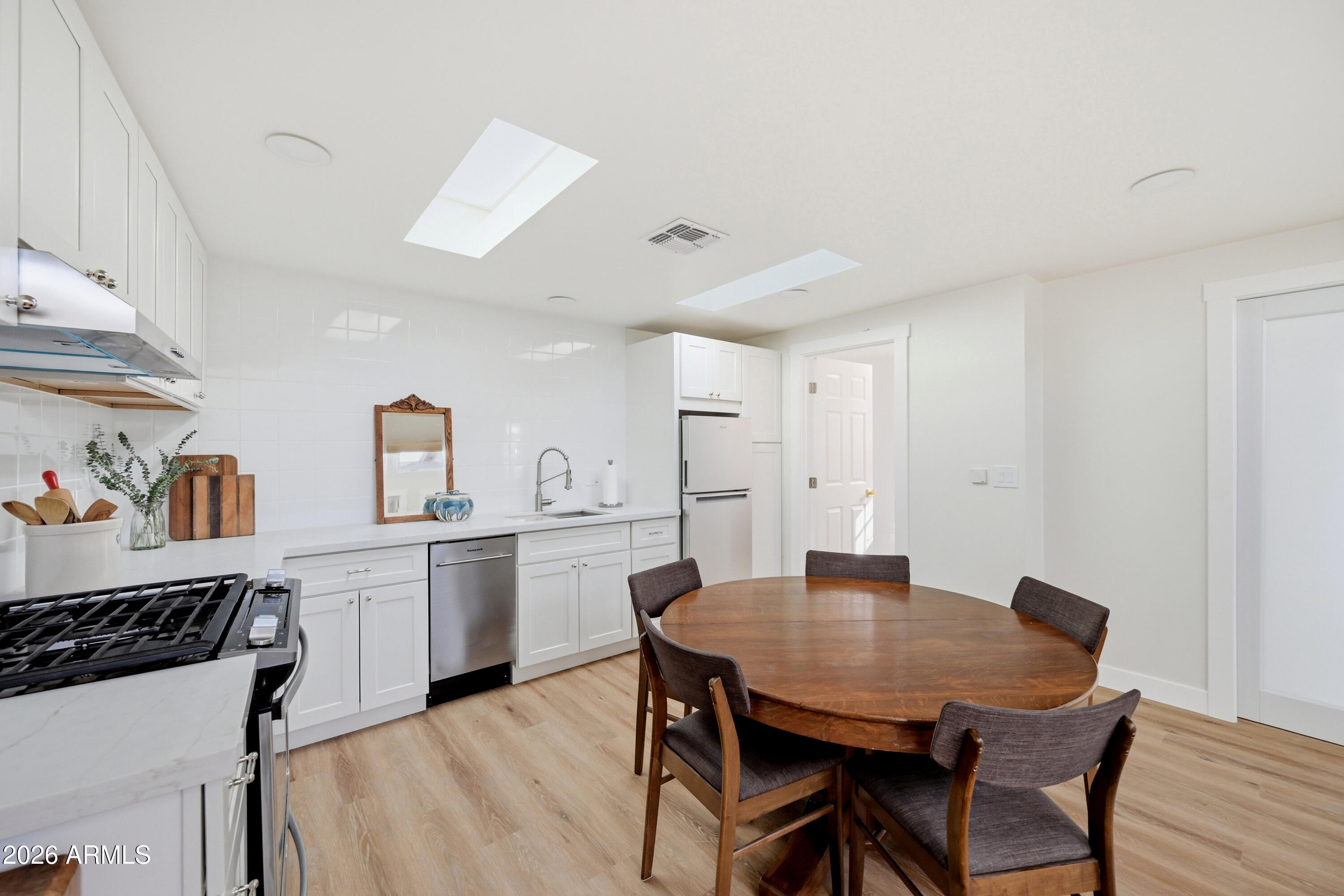 MELROSE MANOR TR D BLKS 34 - Residential