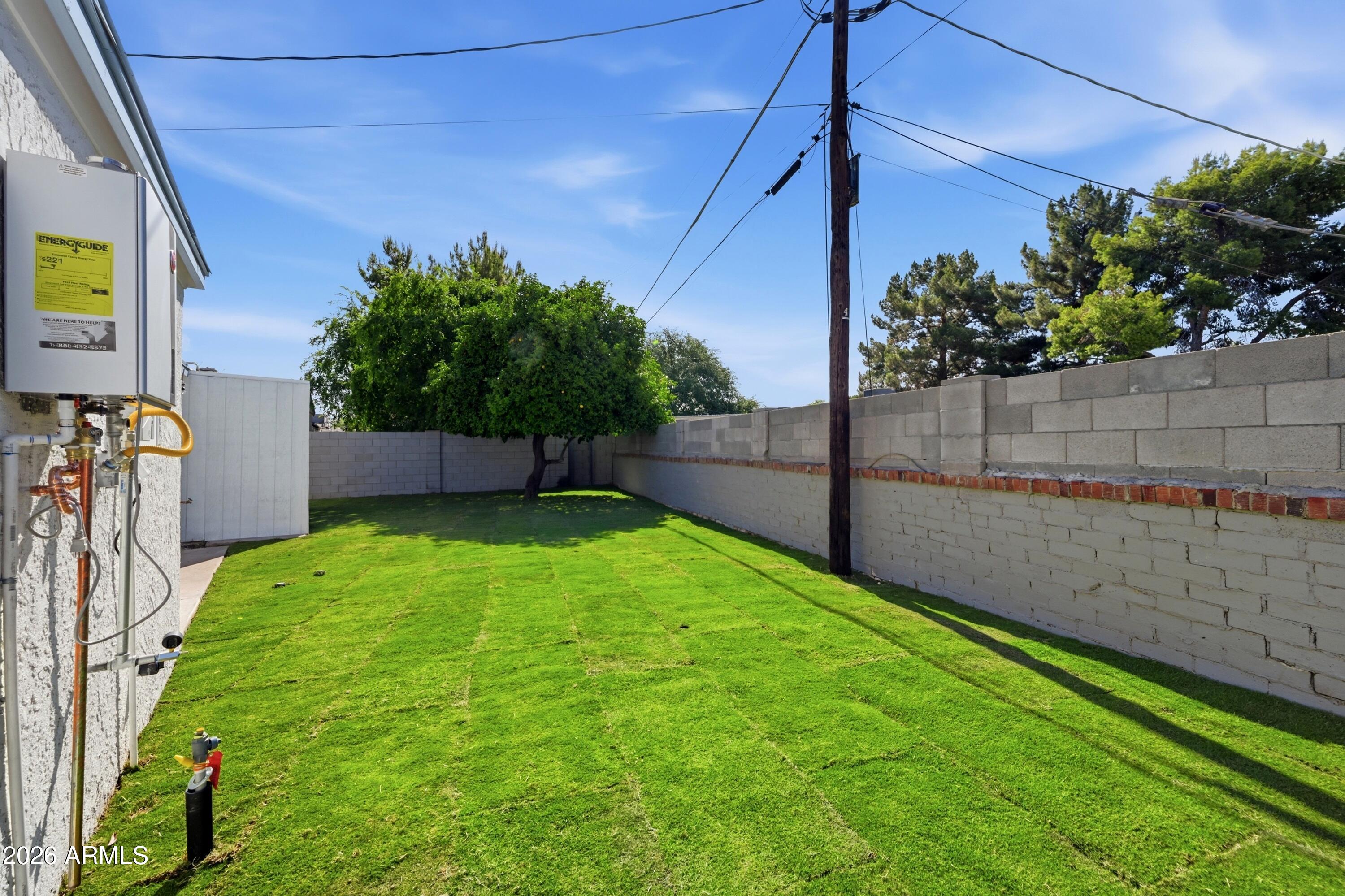 MELROSE MANOR TR D BLKS 34 - Residential