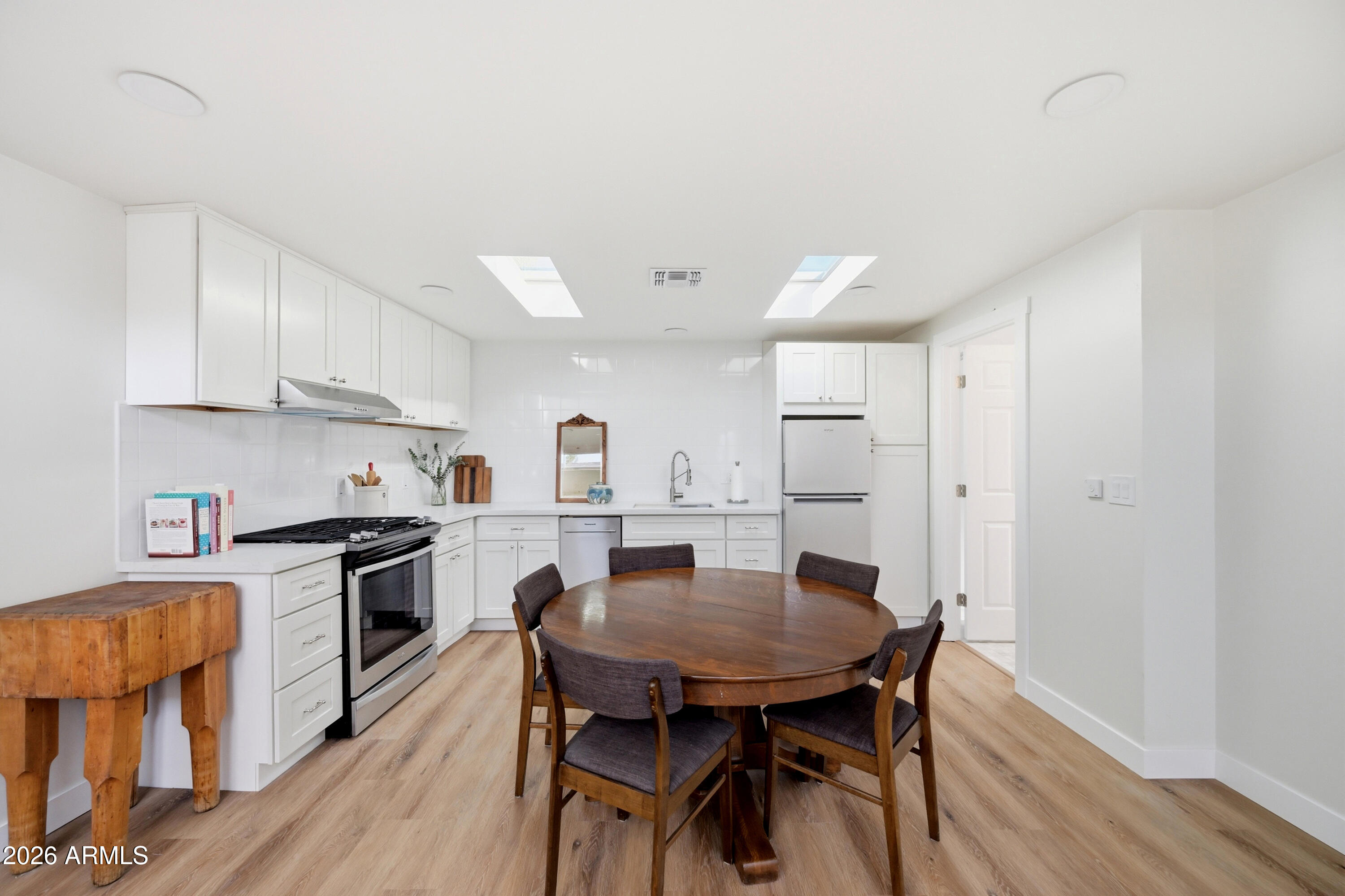 MELROSE MANOR TR D BLKS 34 - Residential