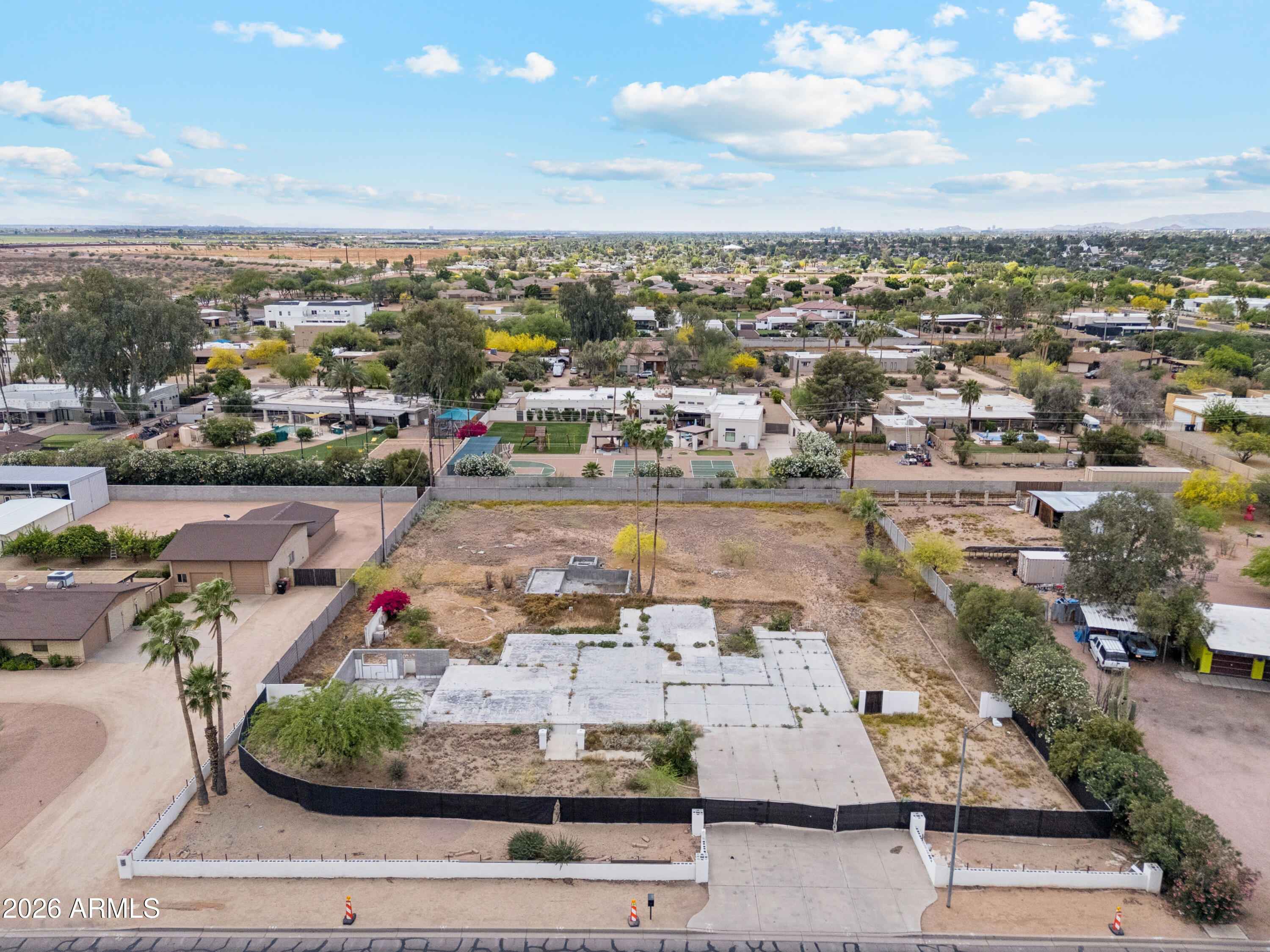 INDIAN BEND RANCHOS - Land