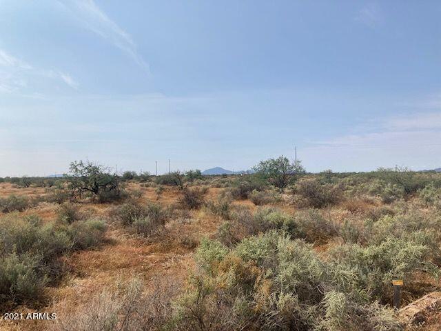 SAWTOOTH MOUNTAIN RANCHEROS - Land