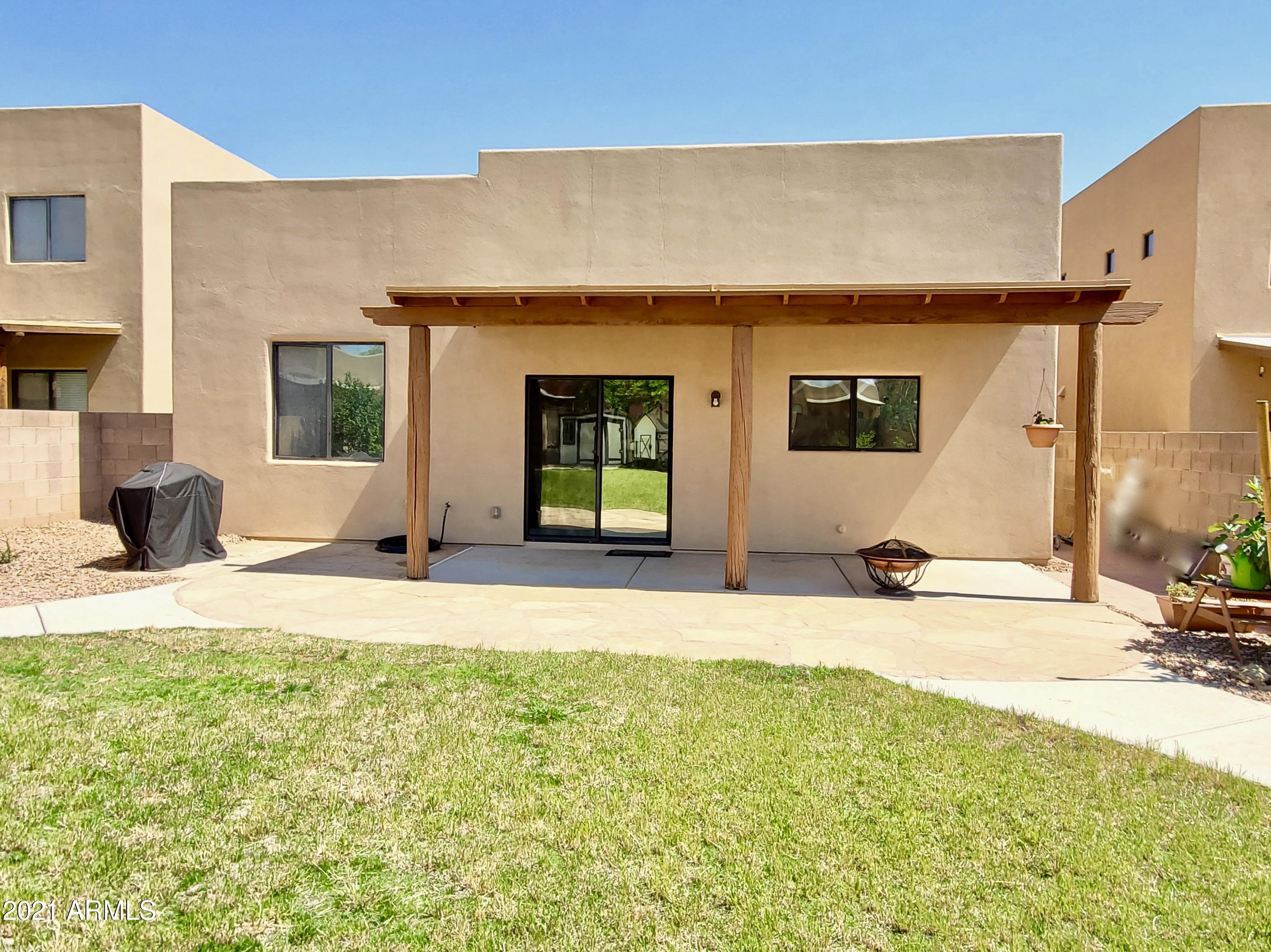 THE LEGENDS AT VALIENTE - Residential