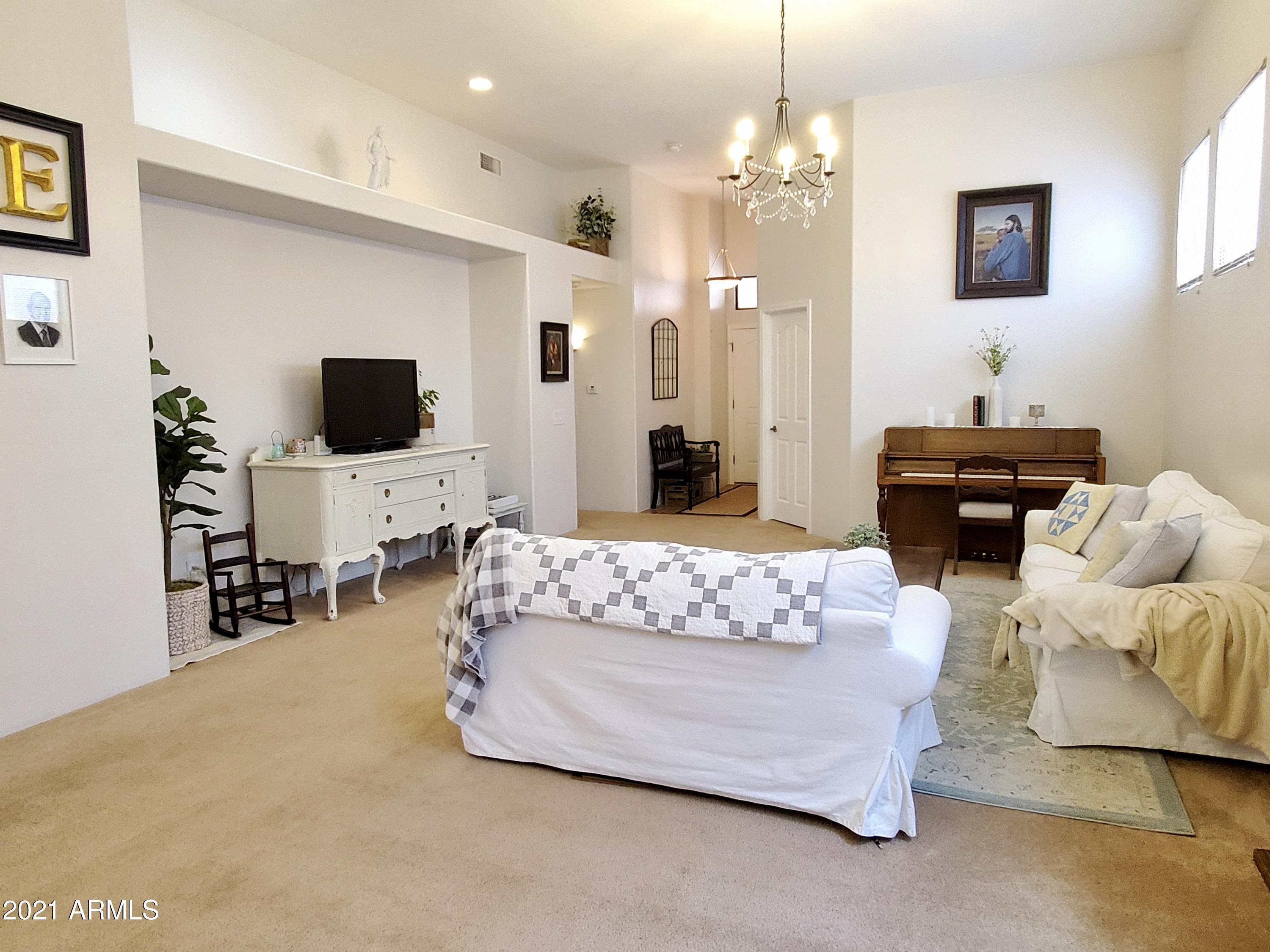 THE LEGENDS AT VALIENTE - Residential