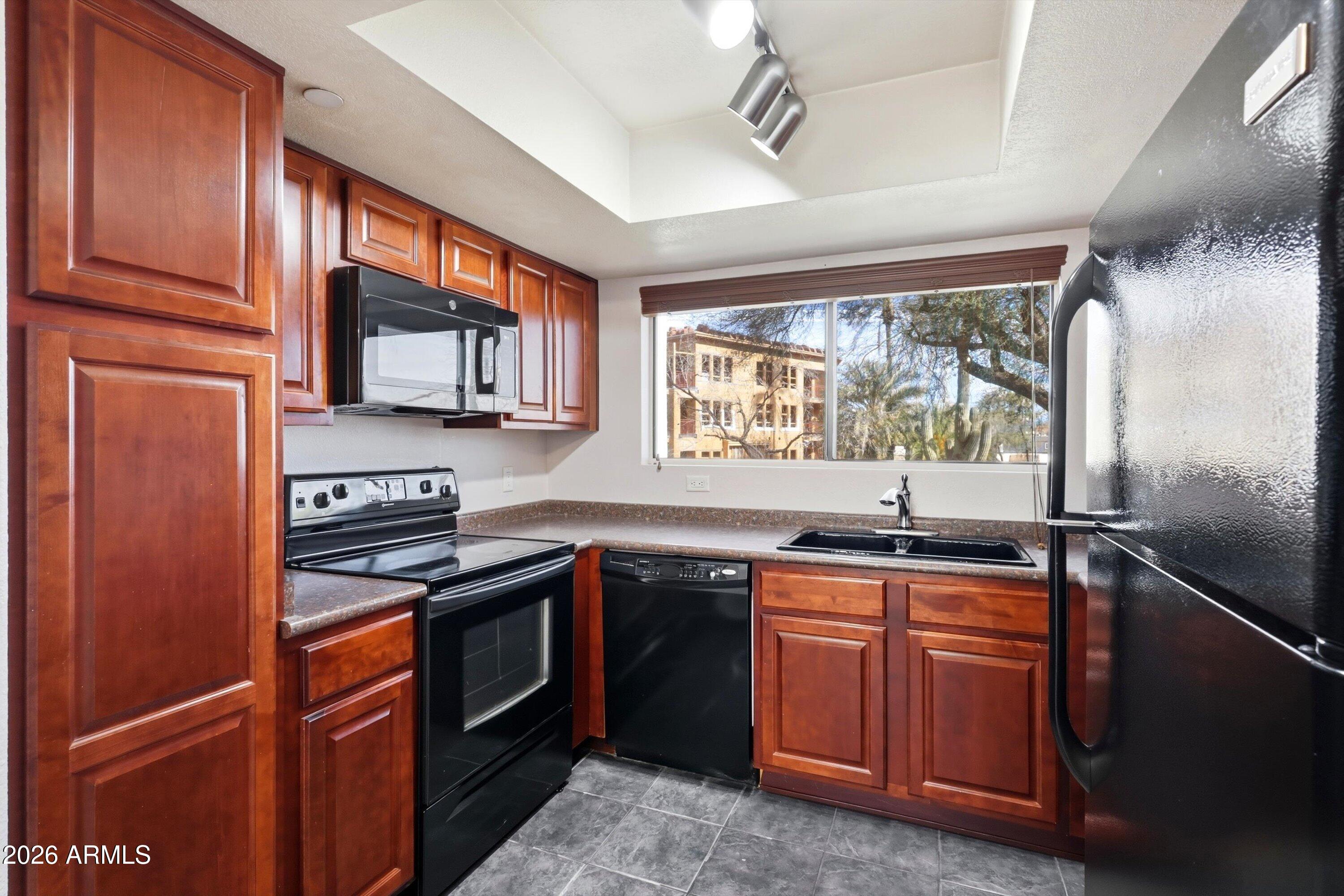 VERONA CONDOMINIUMS - Residential
