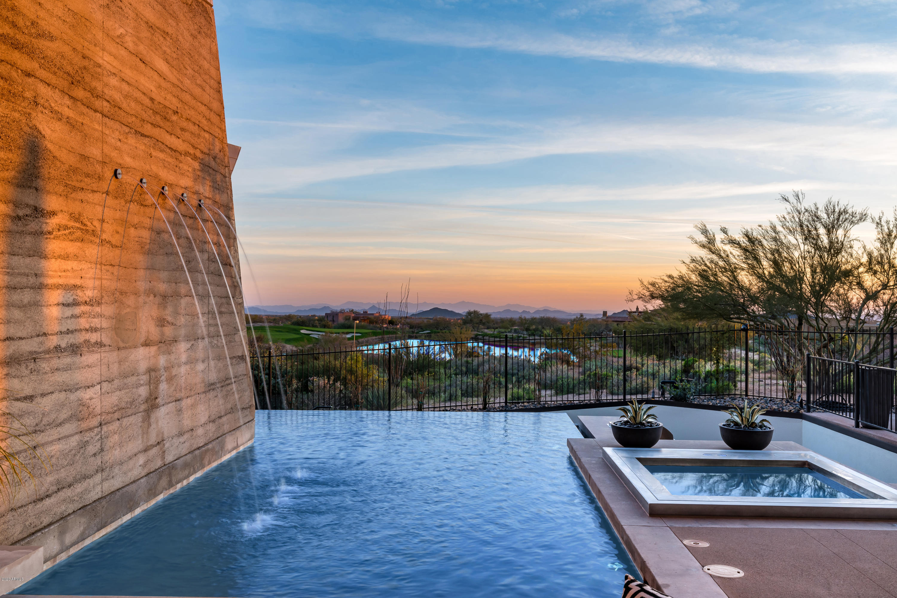 DESERT MOUNTAIN - Residential