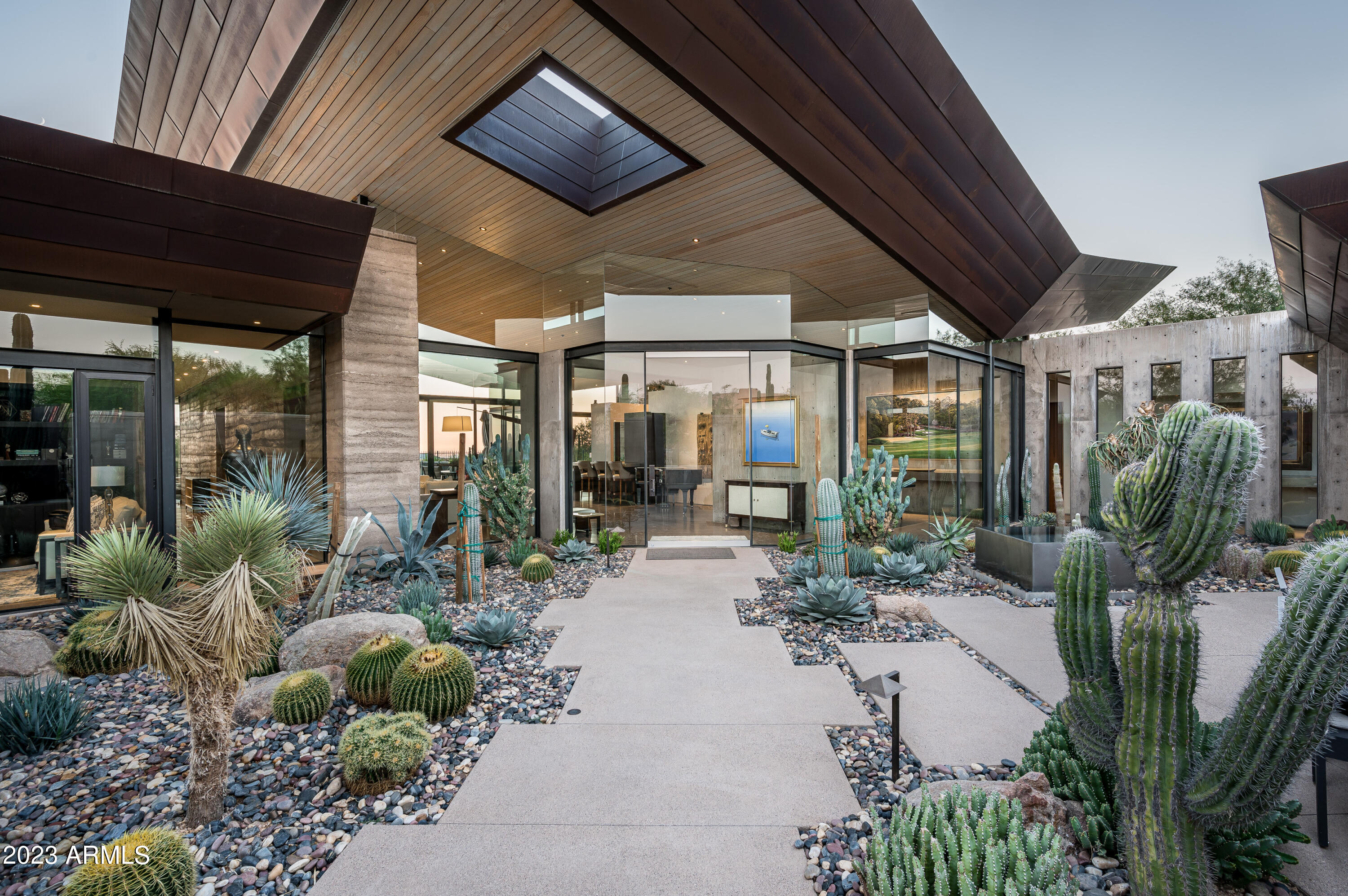 DESERT MOUNTAIN - Residential