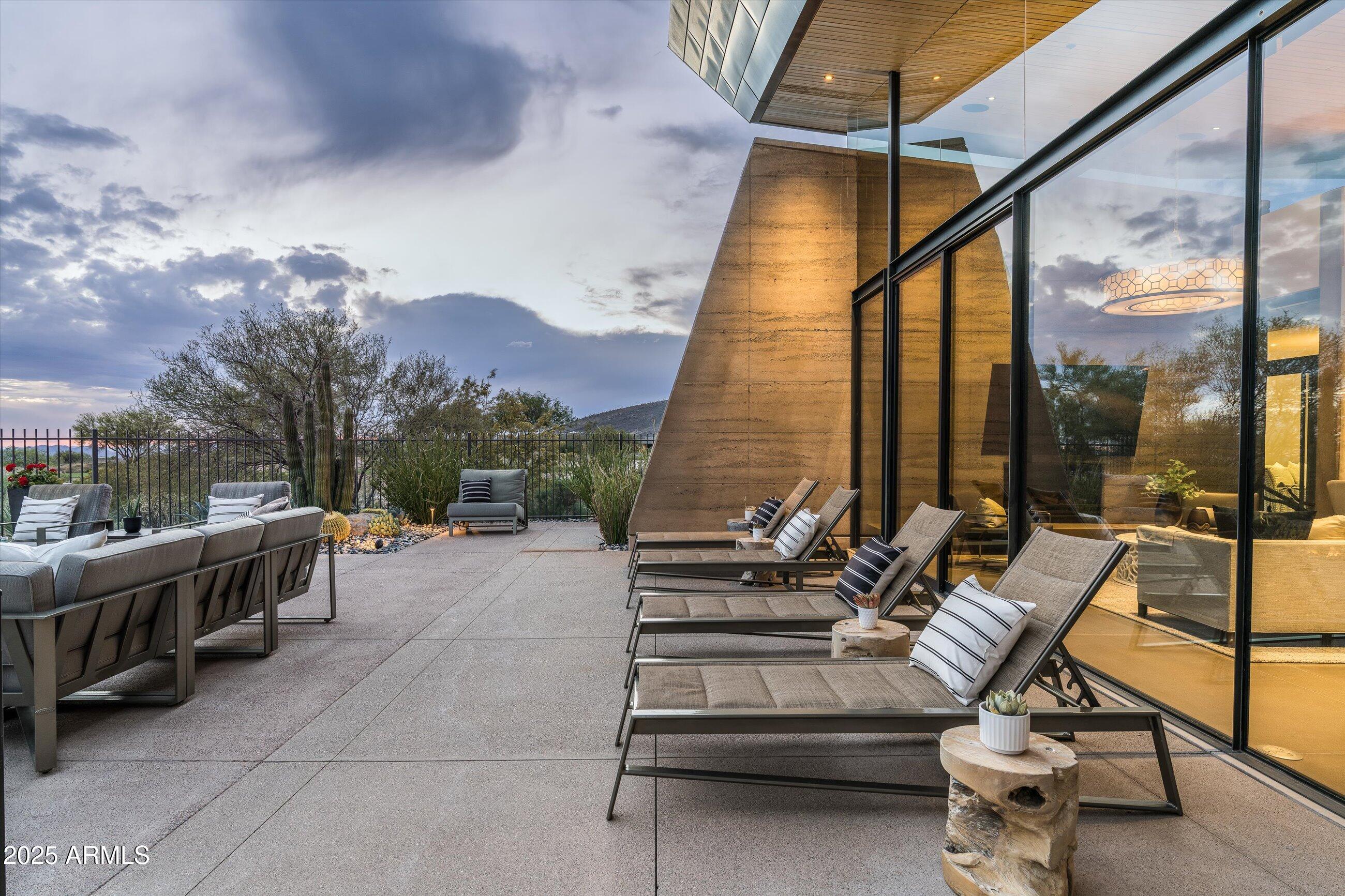 DESERT MOUNTAIN - Residential