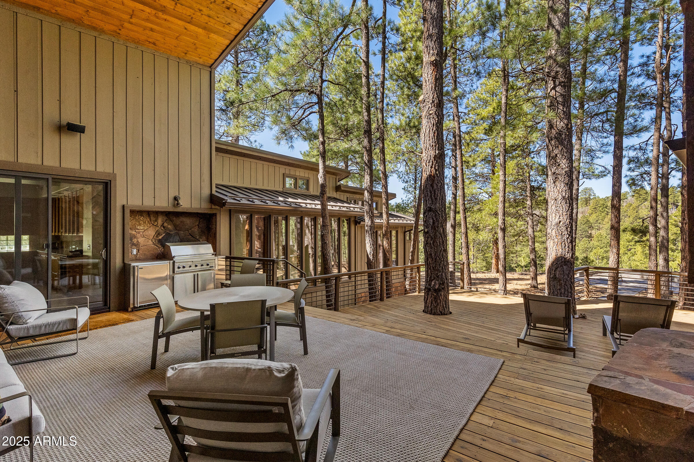 FOREST HIGHLANDS 4 - Residential