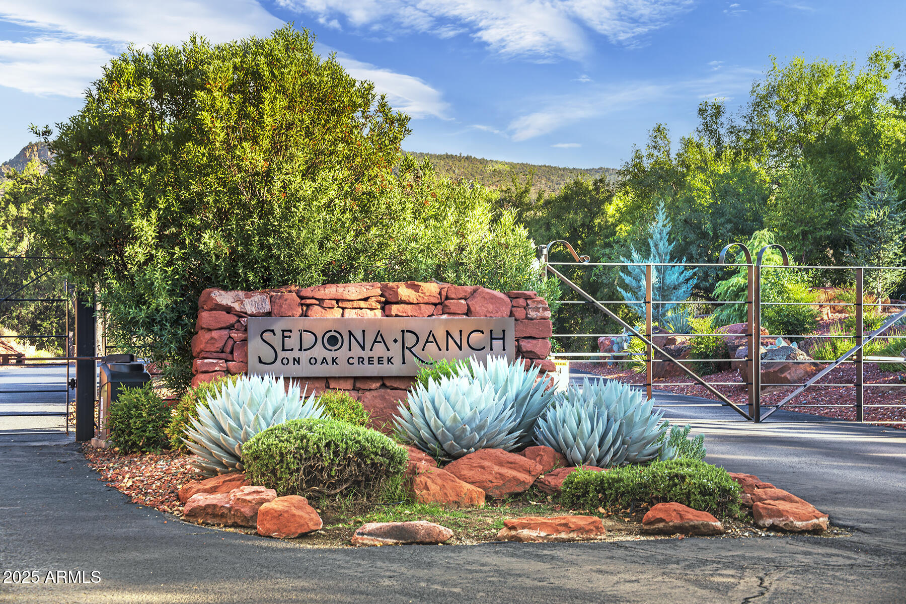 Subcode SEDONA RANCH ON OAK CREEK REPLAT 2 LOTS 1-45 & TRACTS A-H REC #2017-0047349 Lot 40/41 - Residential