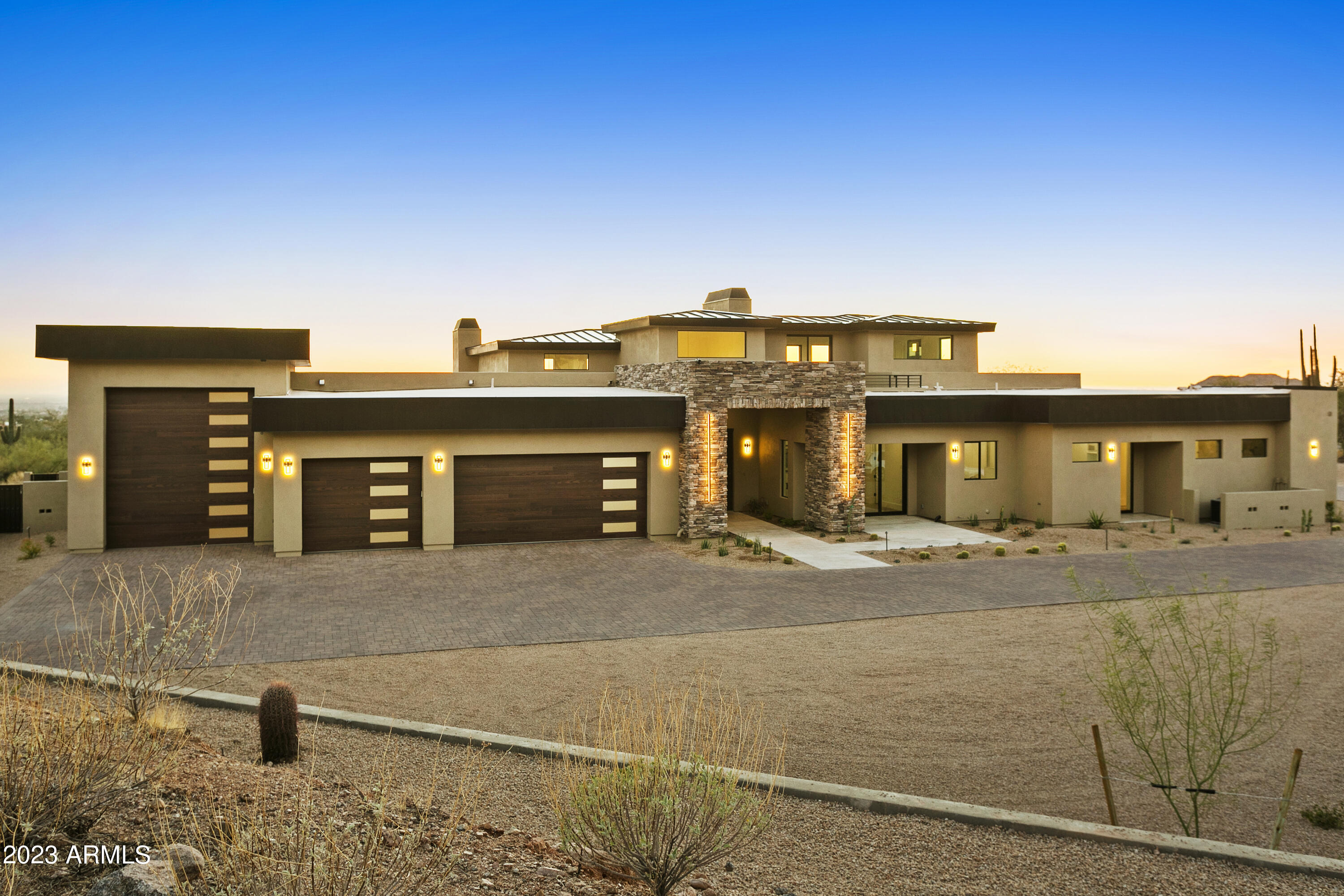 MOUNTAIN ESTATES AT LAS SENDAS - Residential